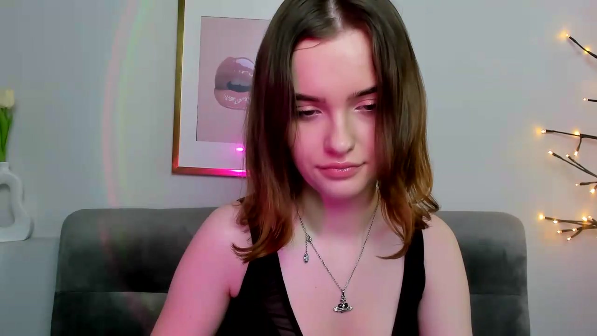 Gallery image thumbnail from KristiGant's myfreecams stream on, 05/19/2026, 15:03 image 14 of 20