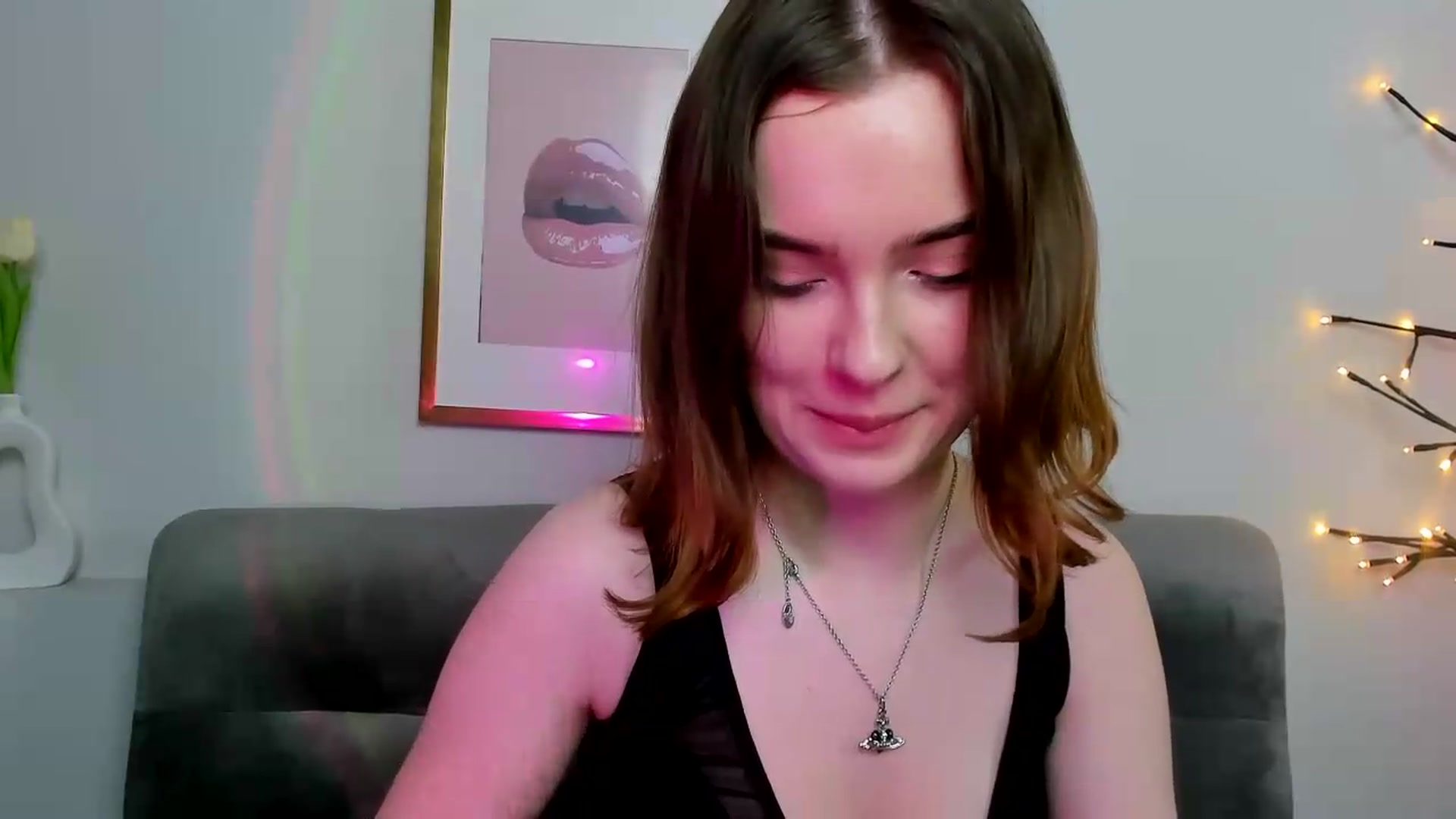 Gallery image thumbnail from KristiGant's myfreecams stream on, 05/19/2026, 15:03 image 13 of 20