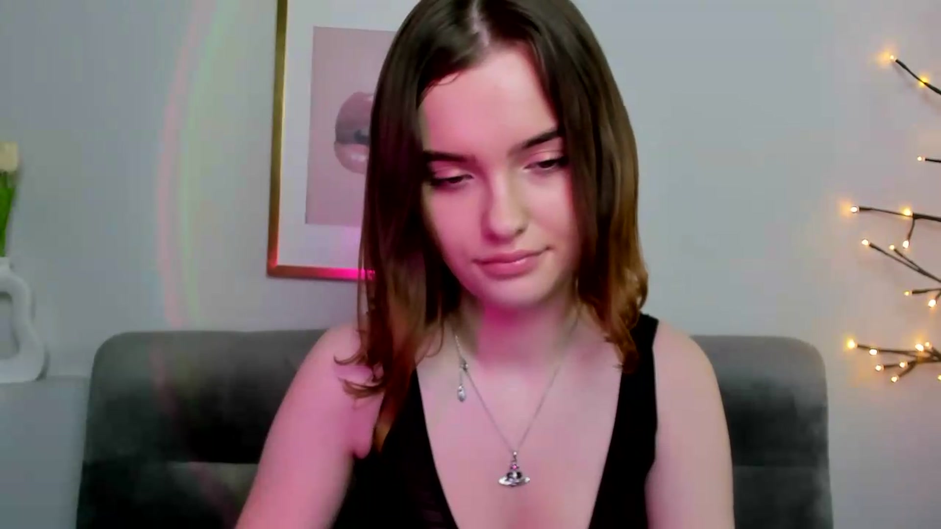 Gallery image thumbnail from KristiGant's myfreecams stream on, 05/19/2026, 15:03 image 3 of 20