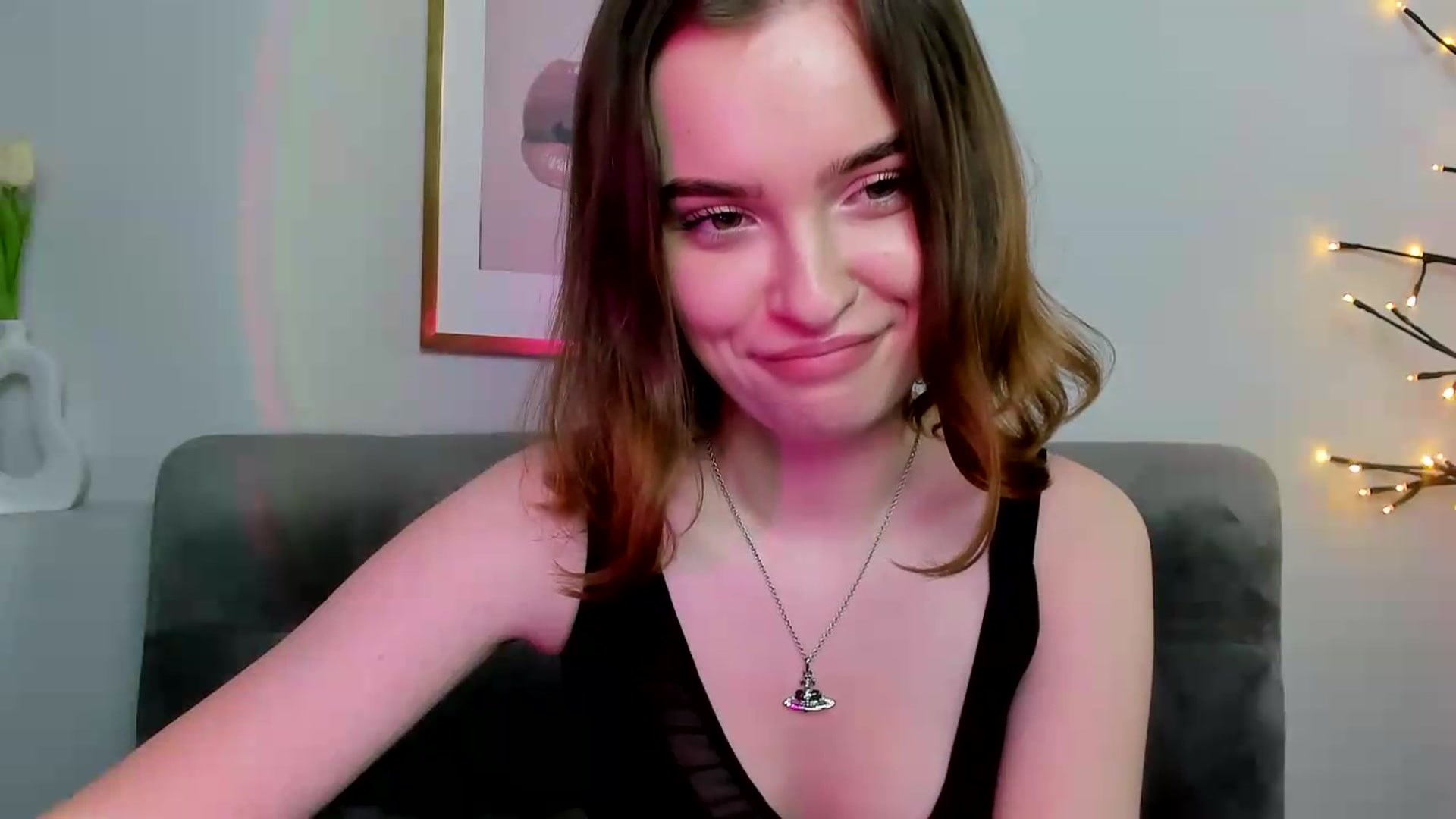 Gallery image thumbnail from KristiGant's myfreecams stream on, 05/19/2026, 16:34 image 6 of 20
