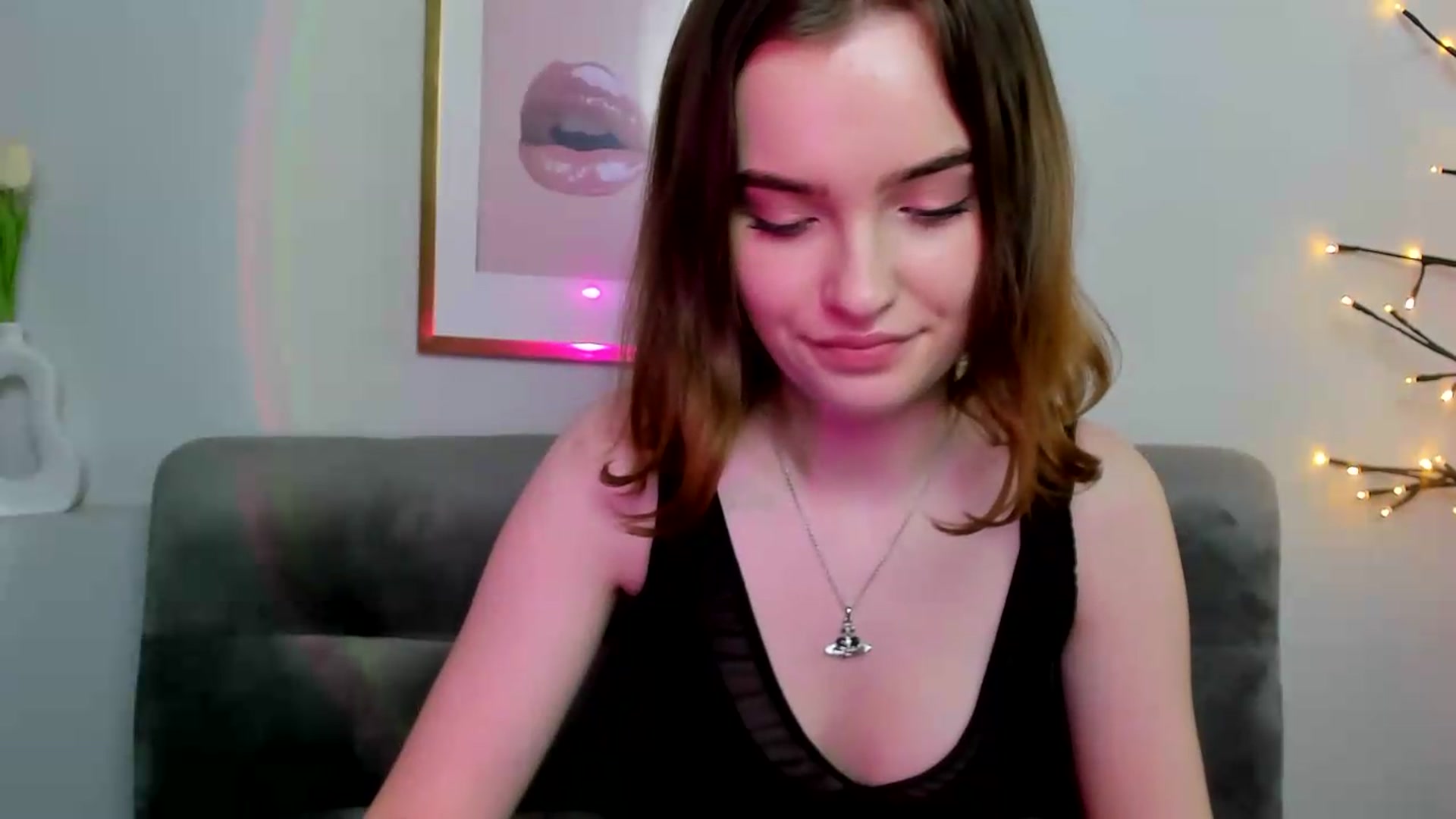 Gallery image thumbnail from KristiGant's myfreecams stream on, 05/19/2026, 16:34 image 12 of 20