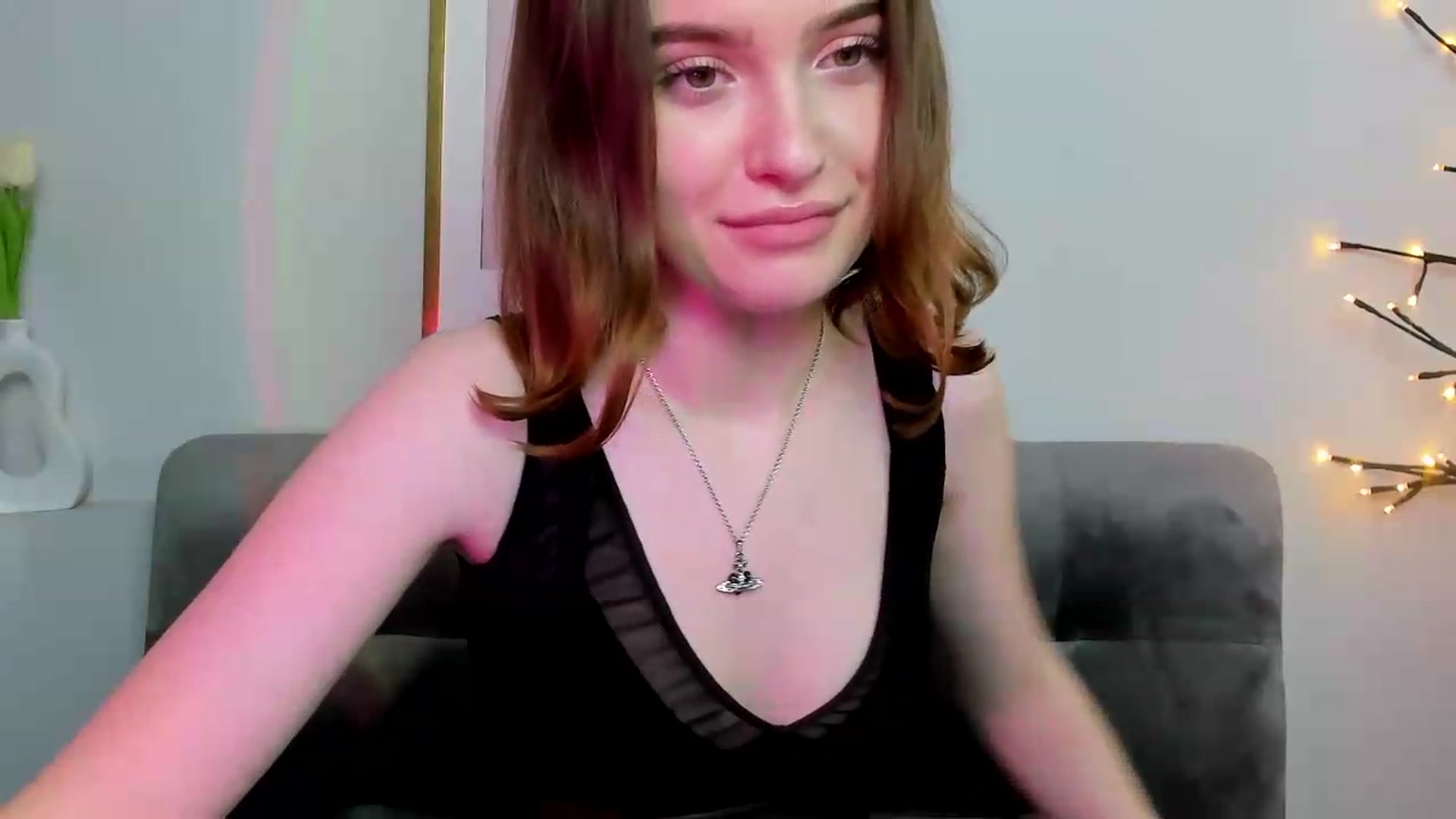 Gallery image thumbnail from KristiGant's myfreecams stream on, 05/19/2026, 16:34 image 13 of 20