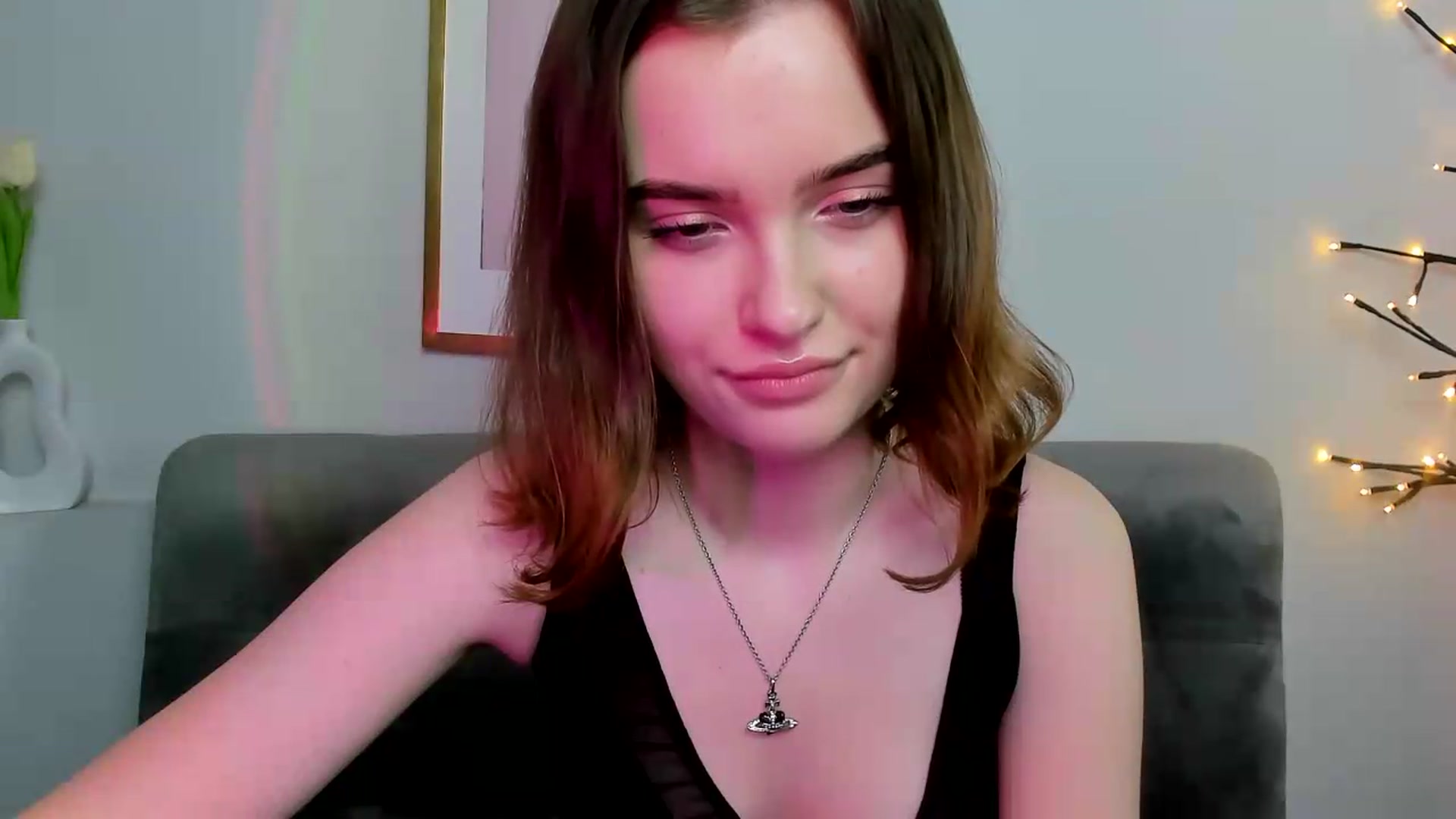 Gallery image thumbnail from KristiGant's myfreecams stream on, 05/19/2026, 16:34 image 9 of 20
