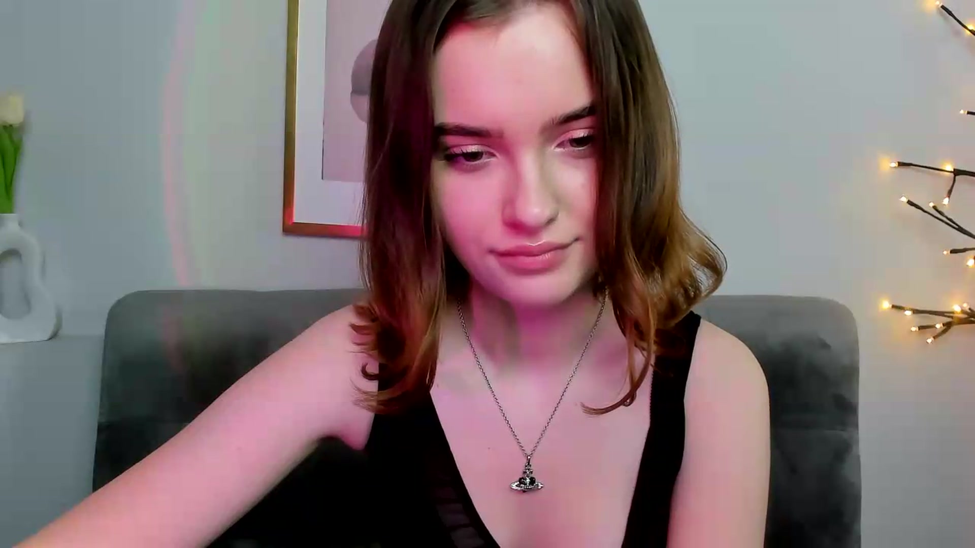 Gallery image thumbnail from KristiGant's myfreecams stream on, 05/19/2026, 16:34 image 4 of 20