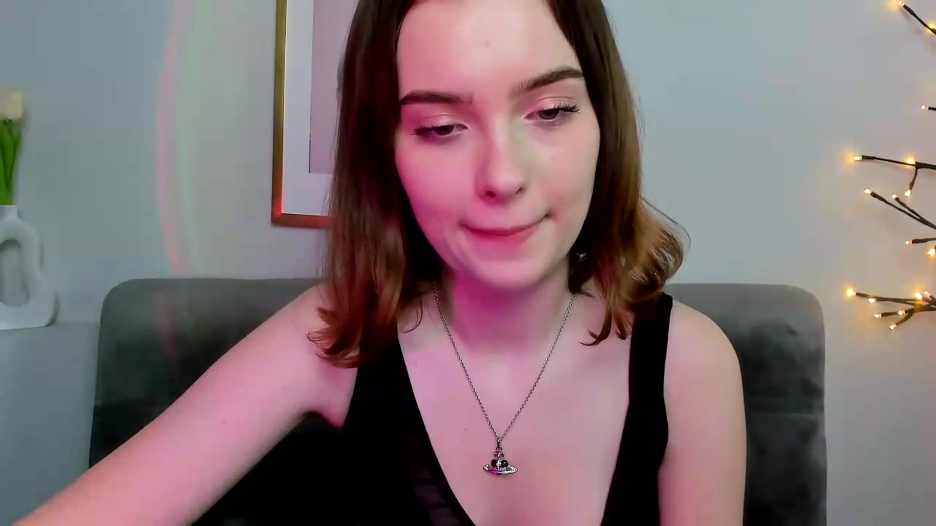 Gallery image thumbnail from KristiGant's myfreecams stream on, 05/19/2026, 16:34 image 10 of 20