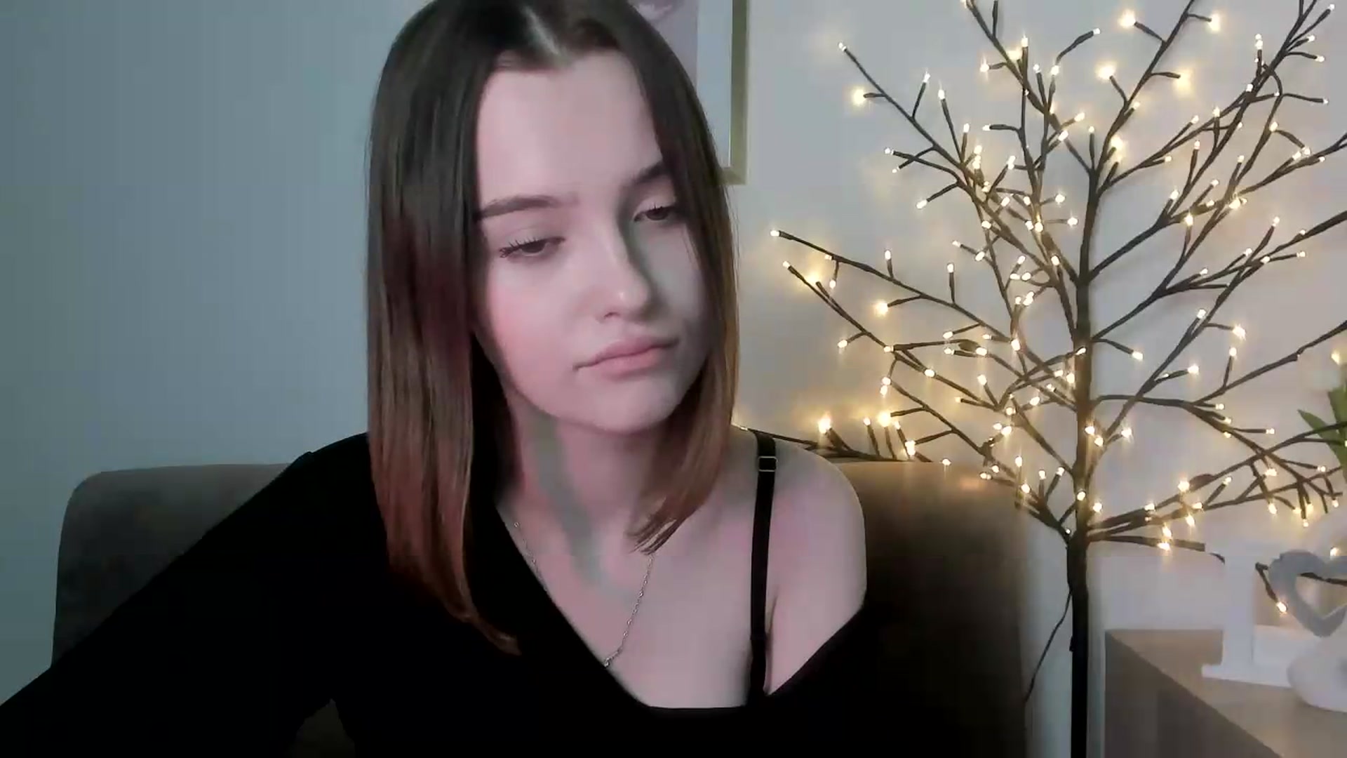 Gallery image thumbnail from KristiGant's myfreecams stream on, 05/24/2026, 14:06 image 7 of 20