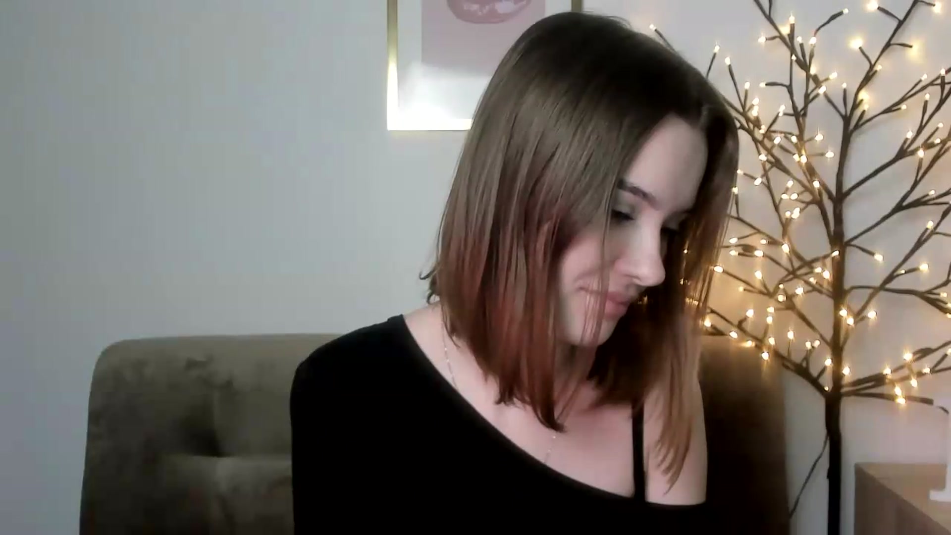 Gallery image thumbnail from KristiGant's myfreecams stream on, 05/25/2026, 16:58 image 14 of 20