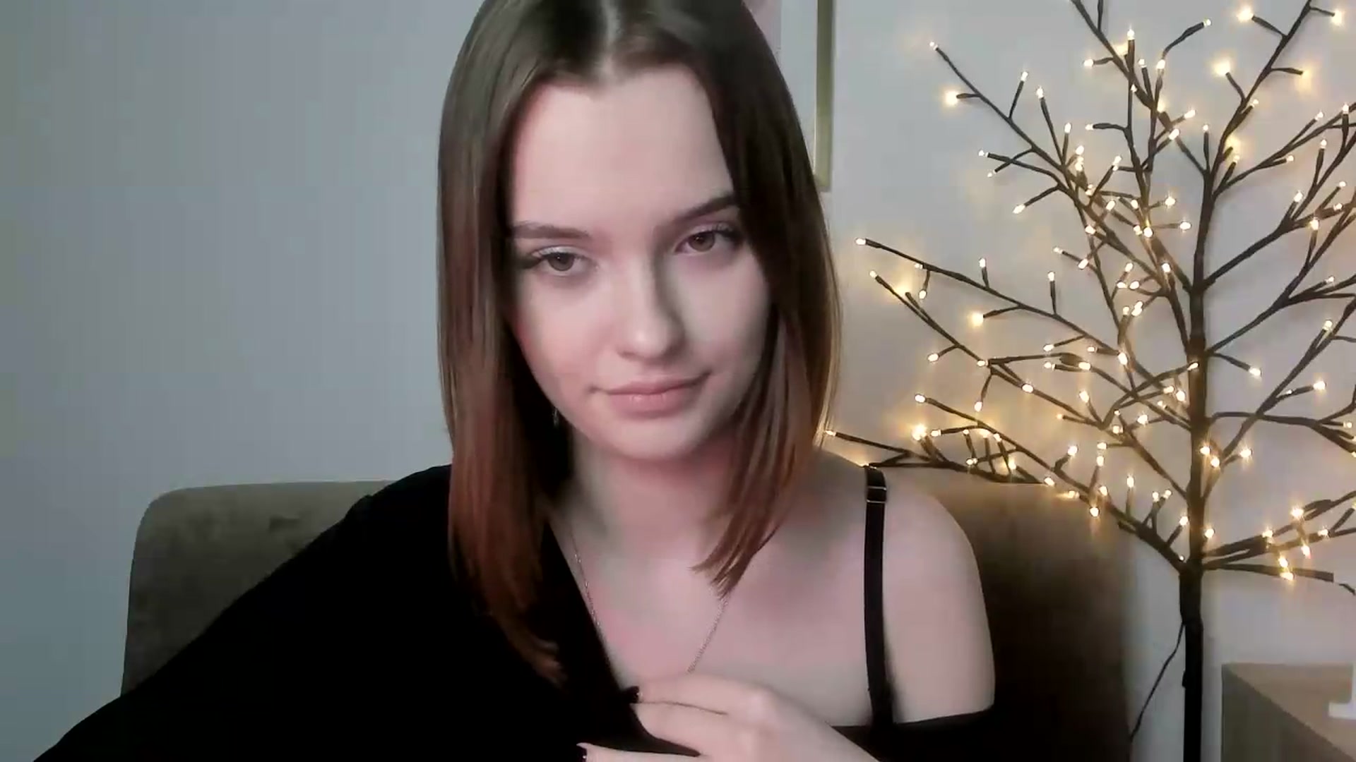 Gallery image thumbnail from KristiGant's myfreecams stream on, 05/25/2026, 16:58 image 11 of 20