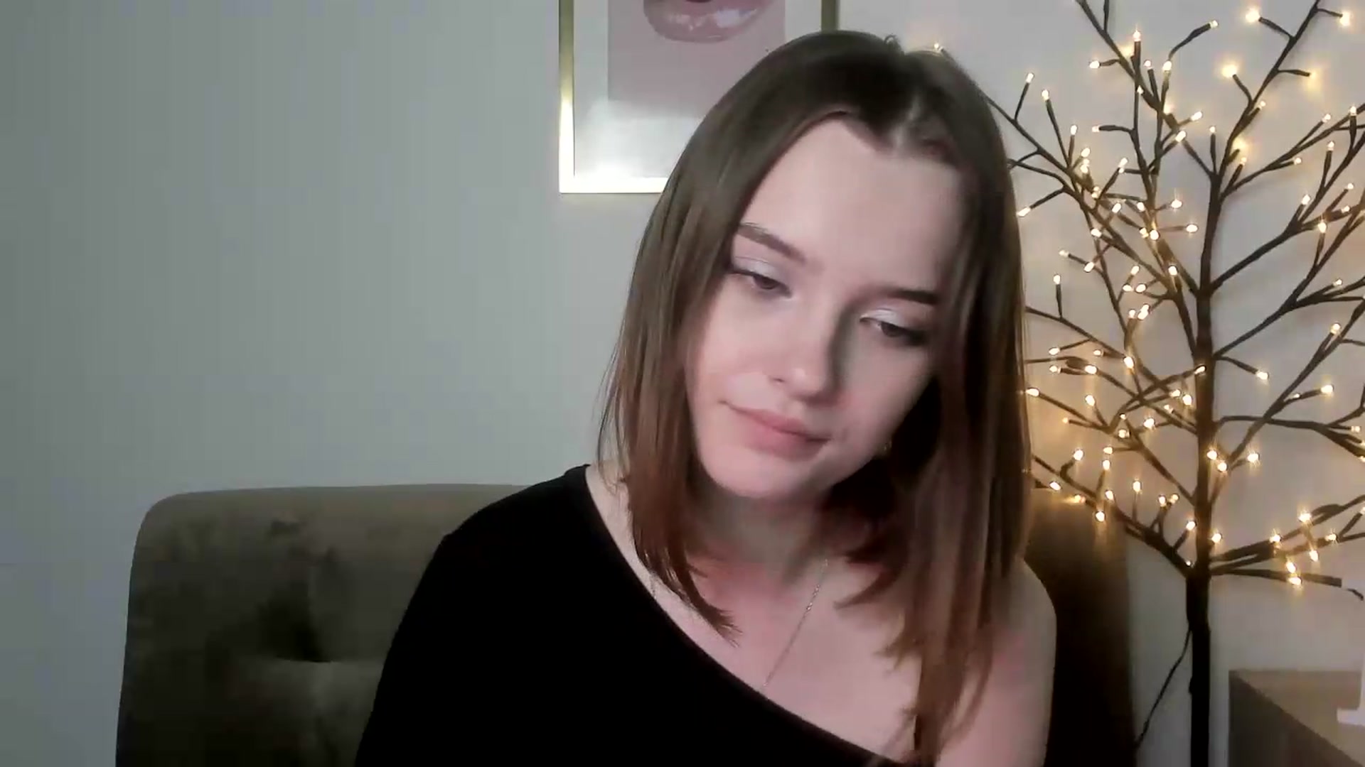 Gallery image thumbnail from KristiGant's myfreecams stream on, 05/25/2026, 16:58 image 7 of 20