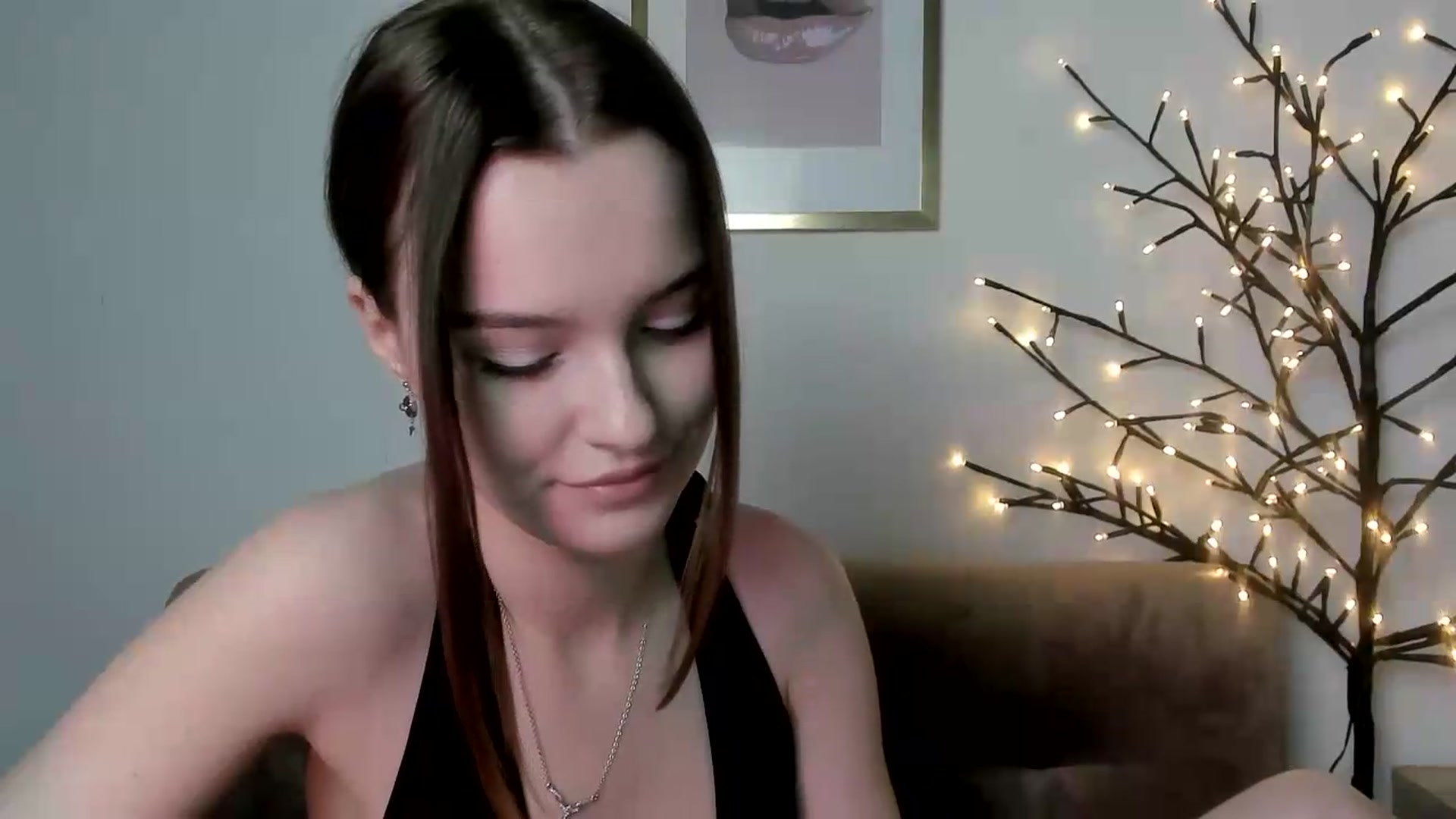 Gallery image thumbnail from KristiGant's myfreecams stream on, 05/27/2026, 12:28 image 19 of 20