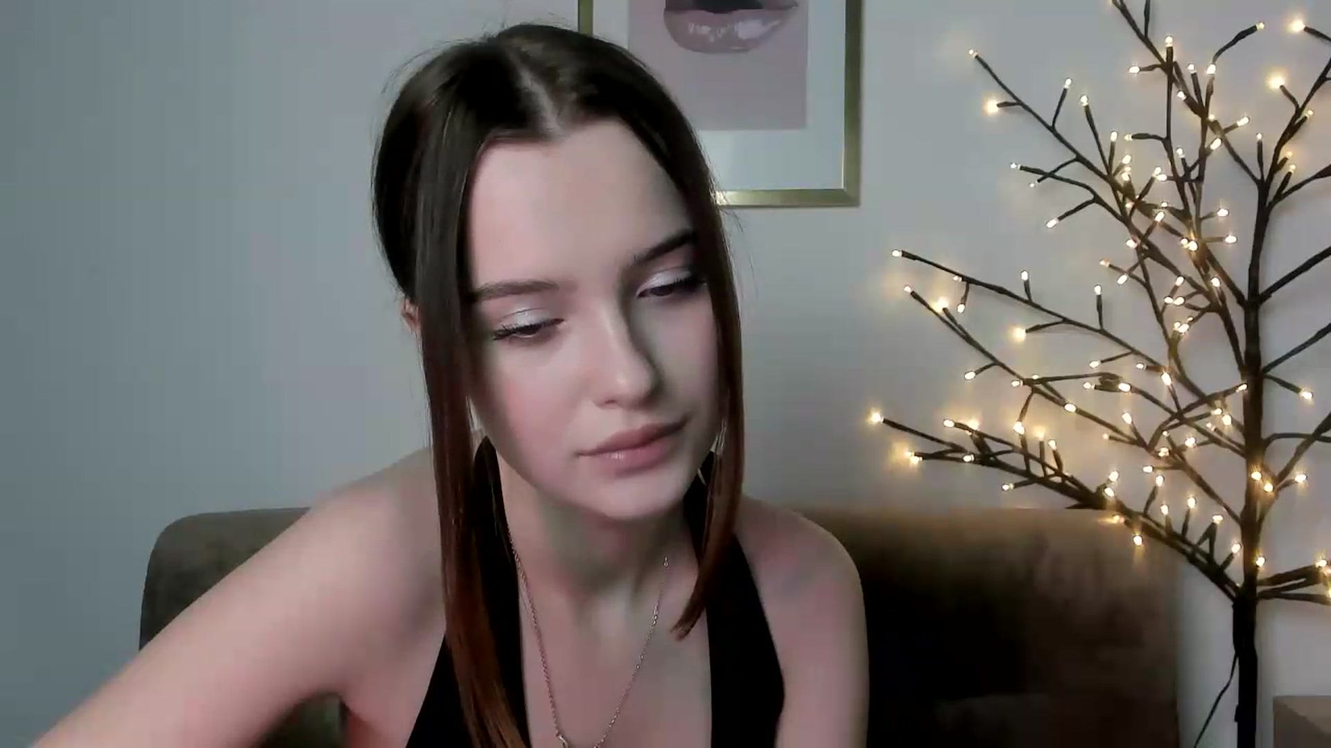 Gallery image thumbnail from KristiGant's myfreecams stream on, 05/27/2026, 12:28 image 2 of 20