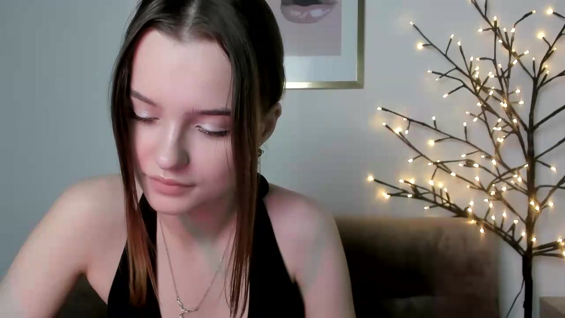 Gallery image thumbnail from KristiGant's myfreecams stream on, 05/27/2026, 12:28 image 5 of 20