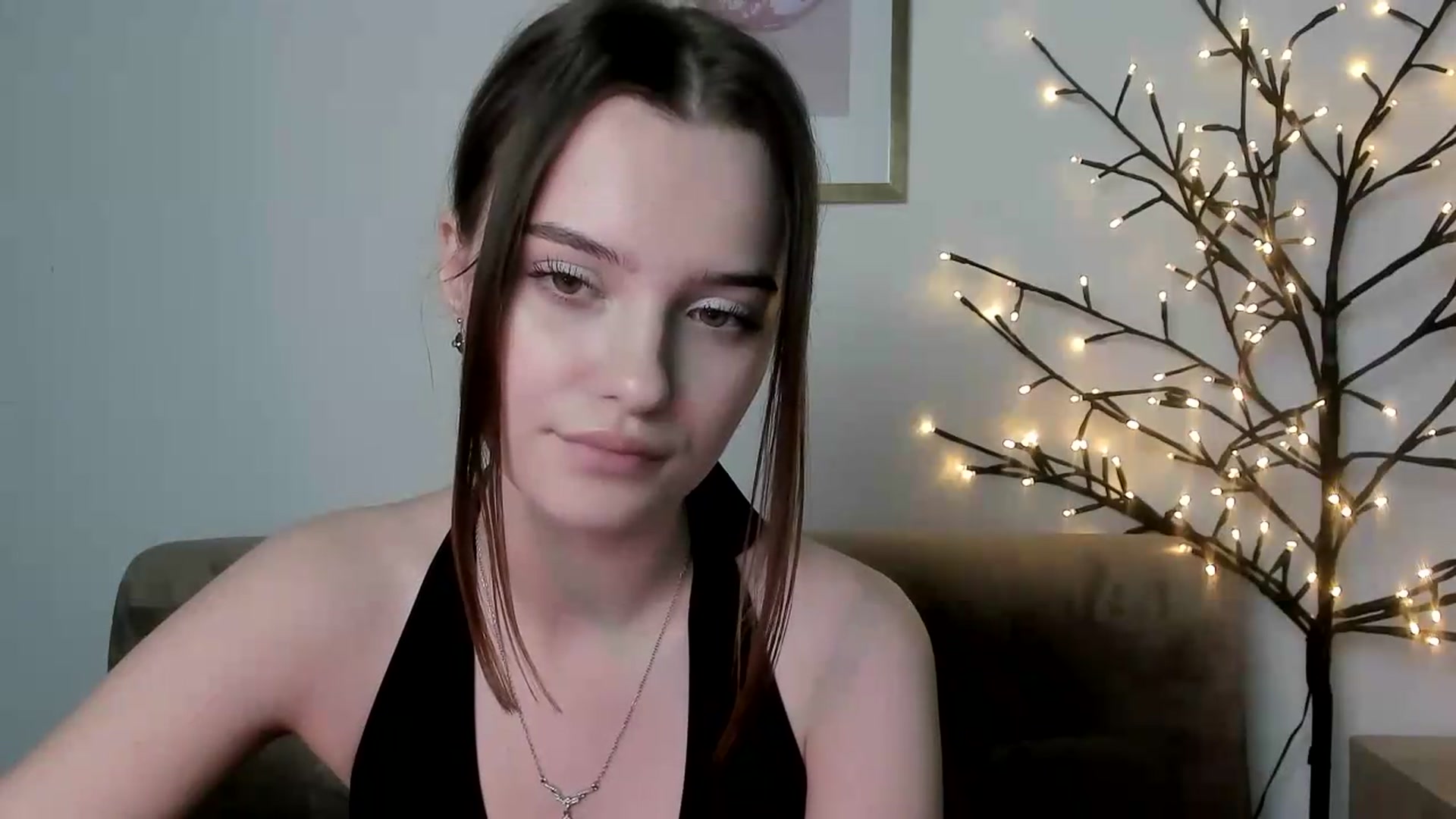 Gallery image thumbnail from KristiGant's myfreecams stream on, 05/27/2026, 14:57 image 19 of 20
