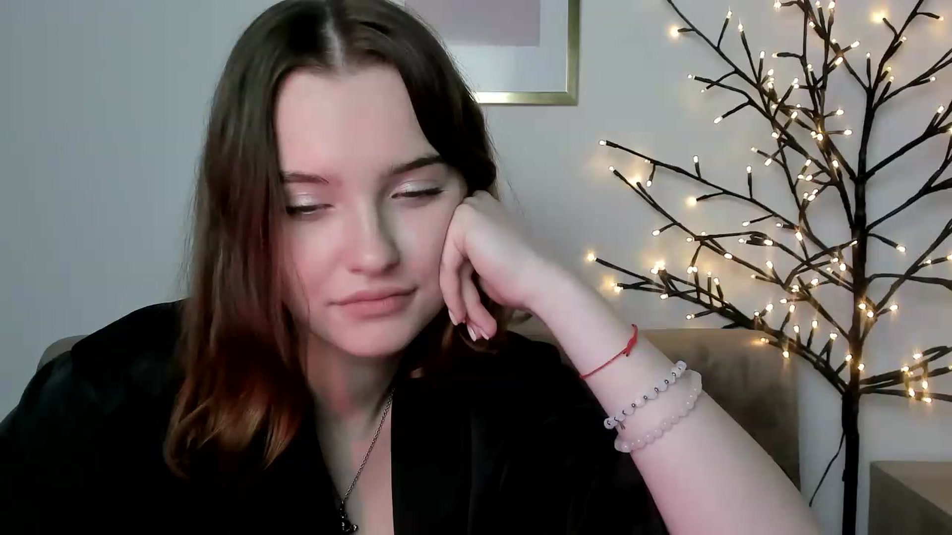 Gallery image thumbnail from KristiGant's myfreecams stream on, 05/29/2026, 13:27 image 7 of 20