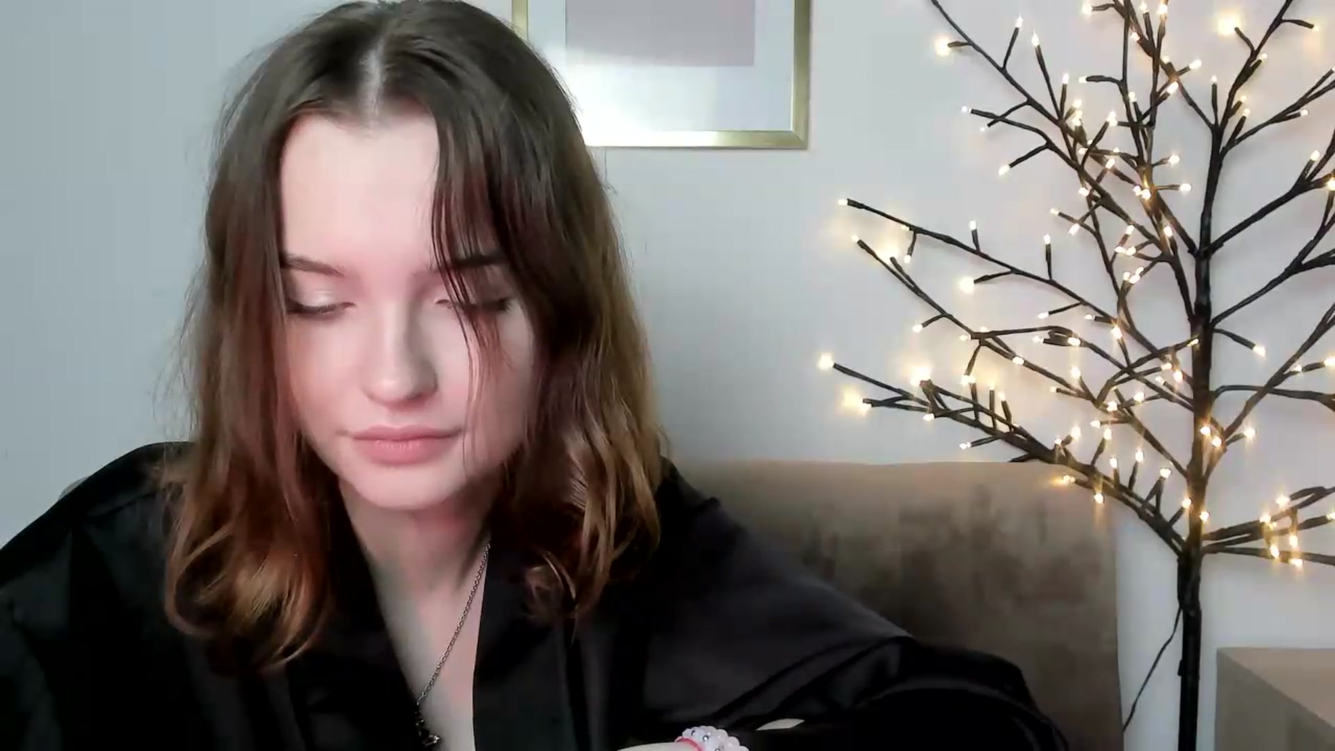 Gallery image thumbnail from KristiGant's myfreecams stream on, 05/29/2026, 13:27 image 11 of 20