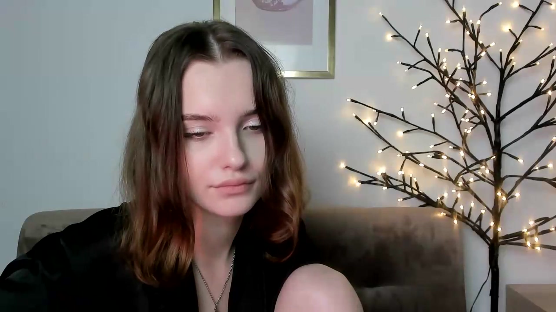 Gallery image thumbnail from KristiGant's myfreecams stream on, 05/29/2026, 14:08 image 5 of 20