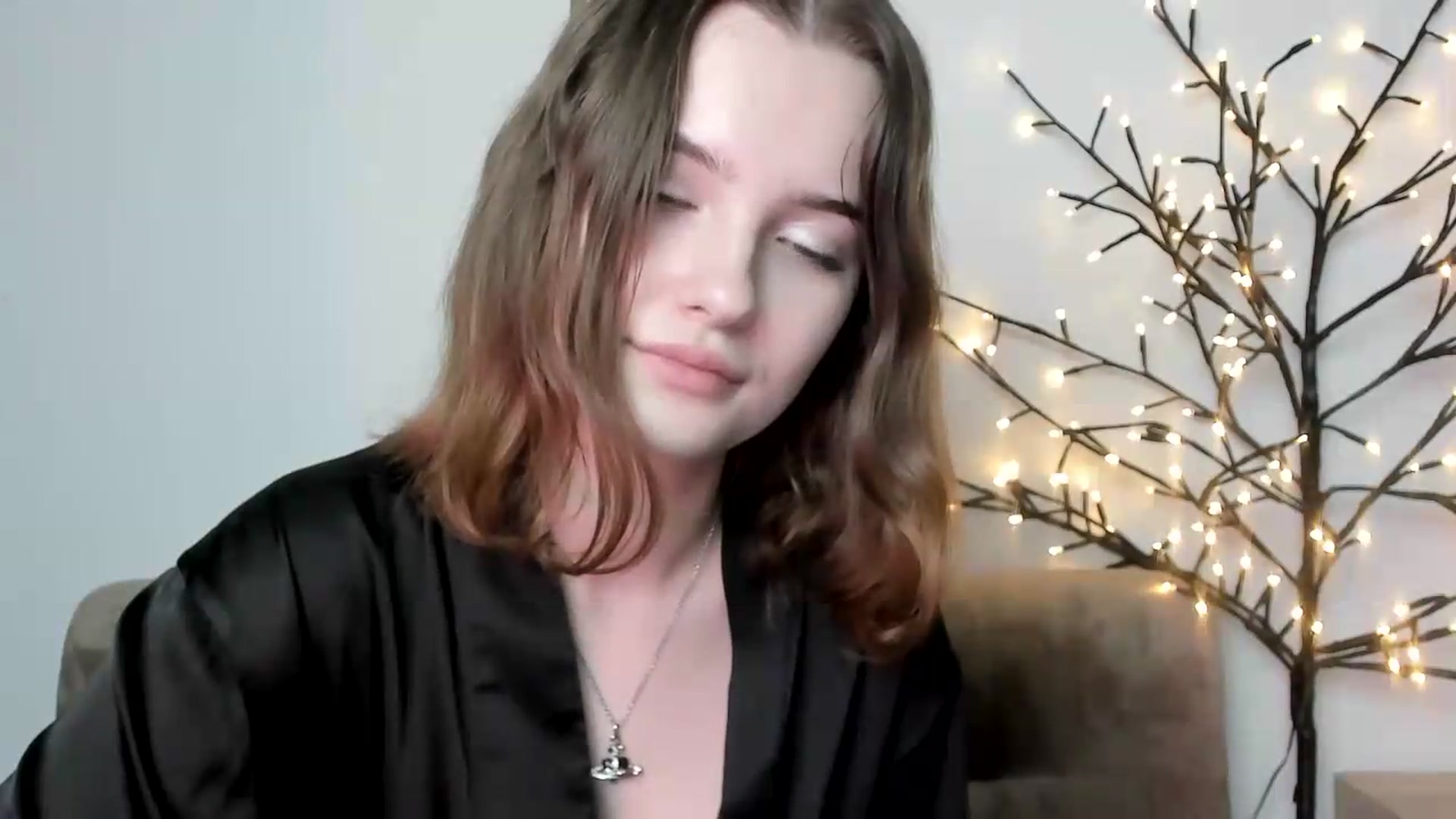 Gallery image thumbnail from KristiGant's myfreecams stream on, 05/29/2026, 15:52 image 13 of 20