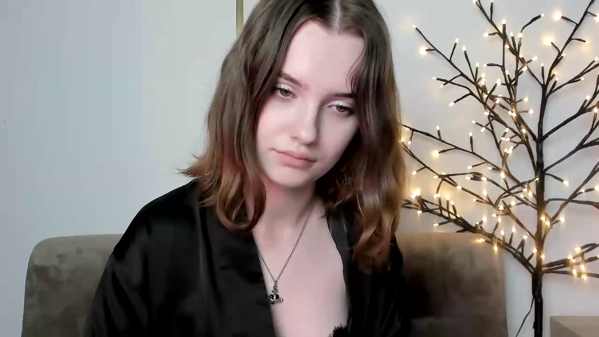 Gallery image thumbnail from KristiGant's myfreecams stream on, 05/29/2026, 15:52 image 19 of 20