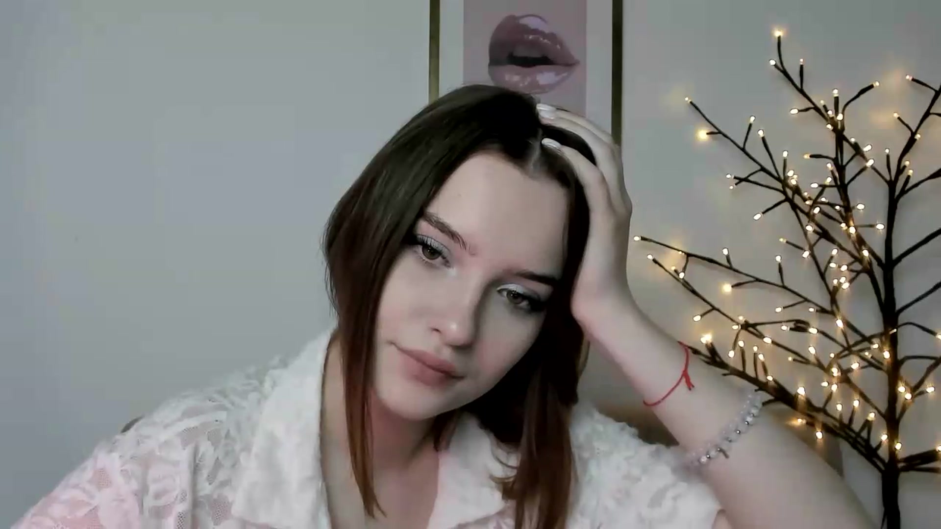 Gallery image thumbnail from KristiGant's myfreecams stream on, 05/31/2026, 13:44 image 11 of 20