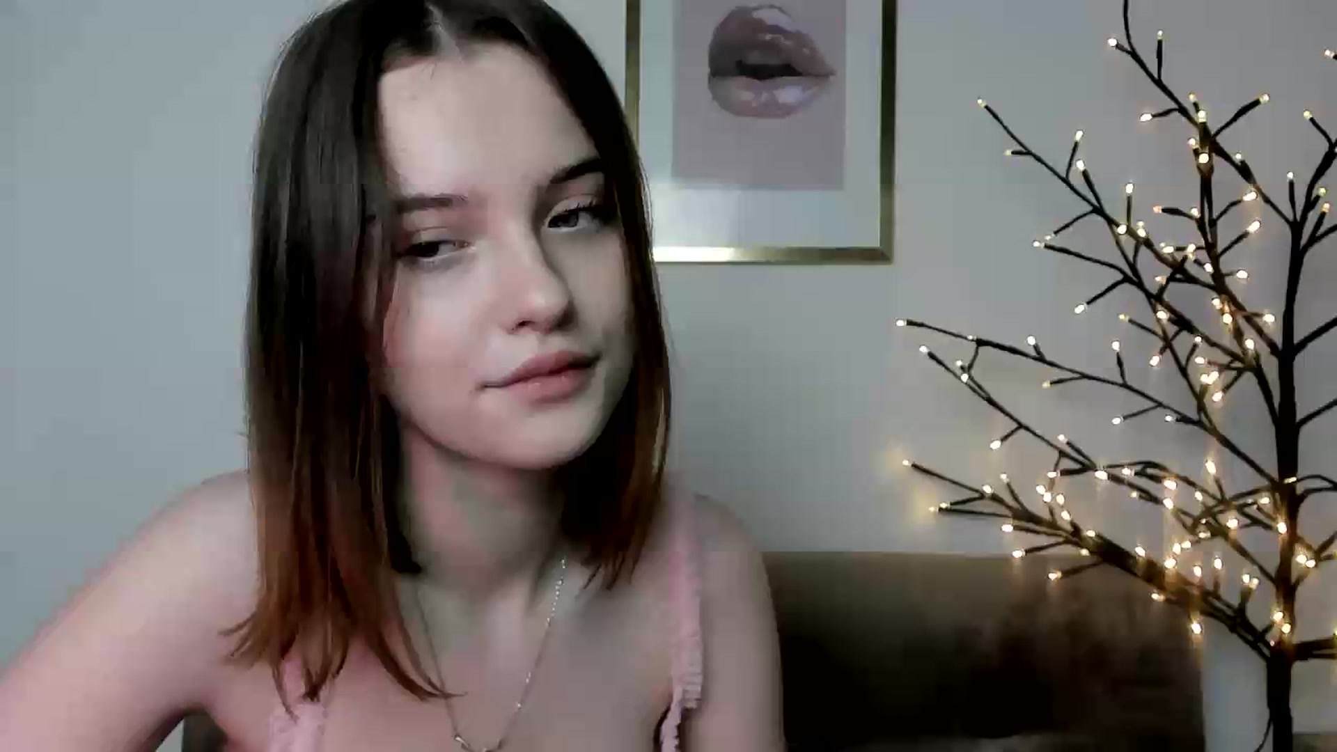 Gallery image thumbnail from KristiGant's myfreecams stream on, 06/01/2026, 12:22 image 3 of 20