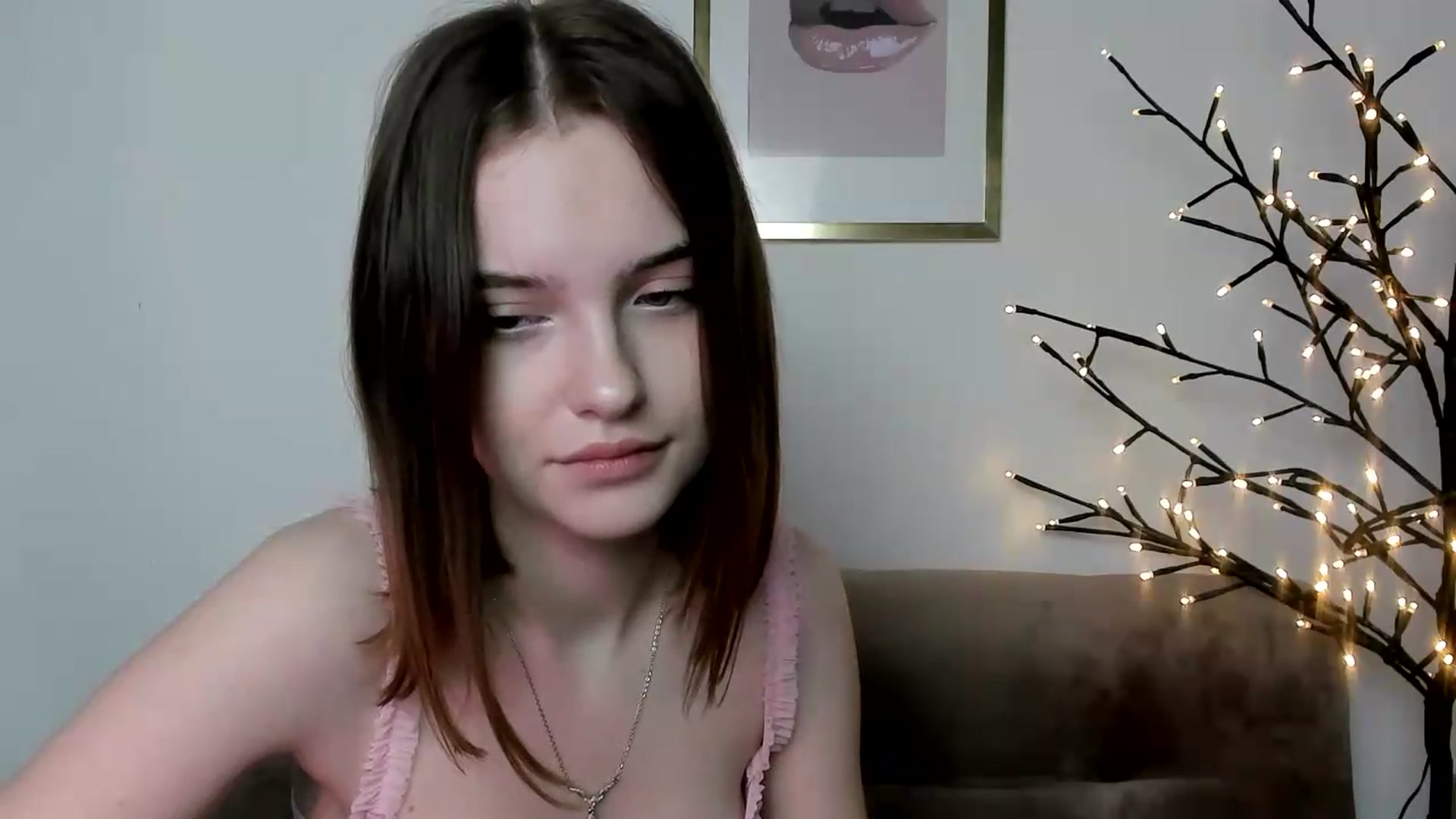 Gallery image thumbnail from KristiGant's myfreecams stream on, 06/01/2026, 12:22 image 18 of 20