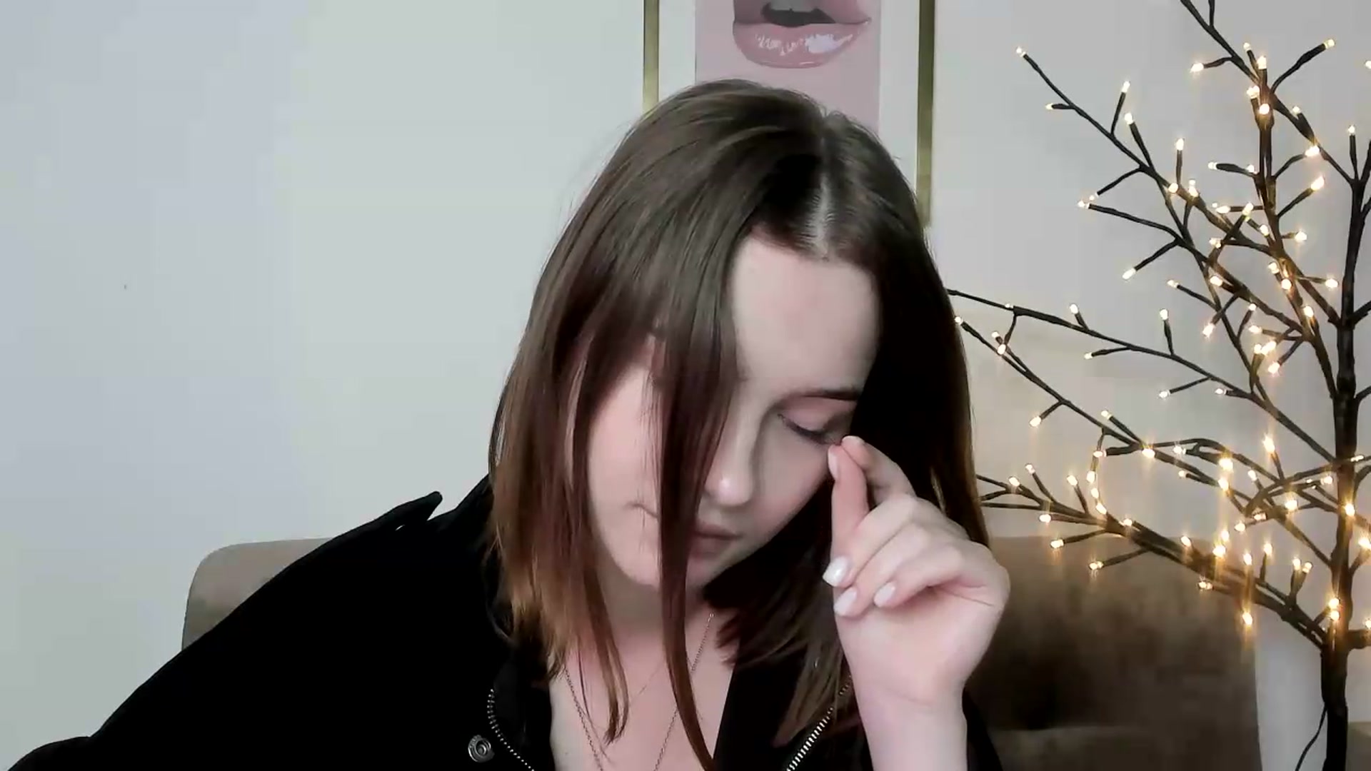 Gallery image thumbnail from KristiGant's myfreecams stream on, 06/01/2026, 15:27 image 14 of 20