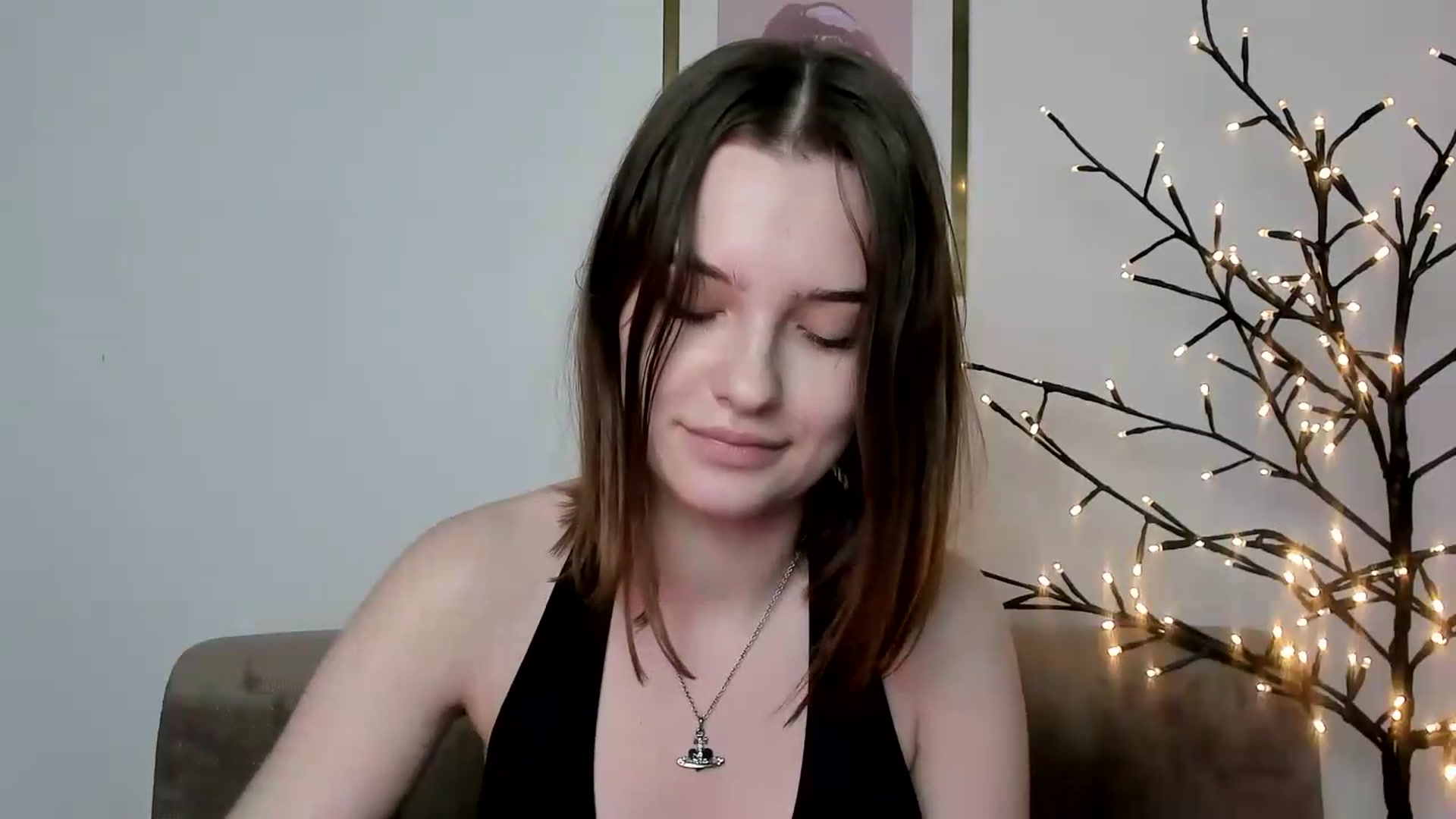 Gallery image thumbnail from KristiGant's myfreecams stream on, 06/02/2026, 14:17 image 10 of 20