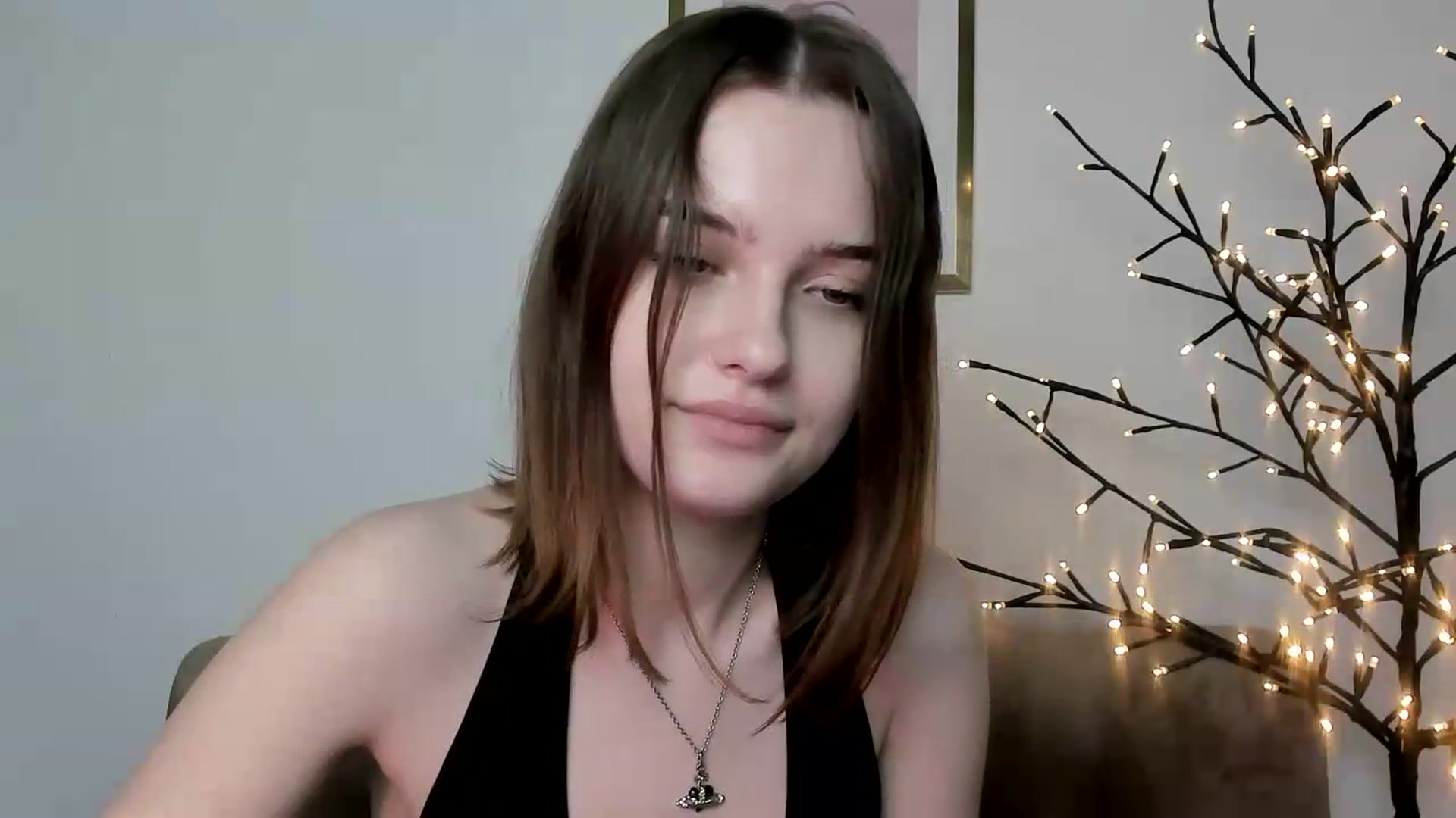 Gallery image thumbnail from KristiGant's myfreecams stream on, 06/02/2026, 14:17 image 2 of 20