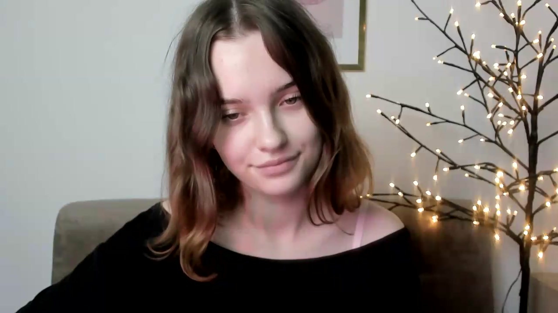 Gallery image thumbnail from KristiGant's myfreecams stream on, 06/05/2026, 13:50 image 17 of 20