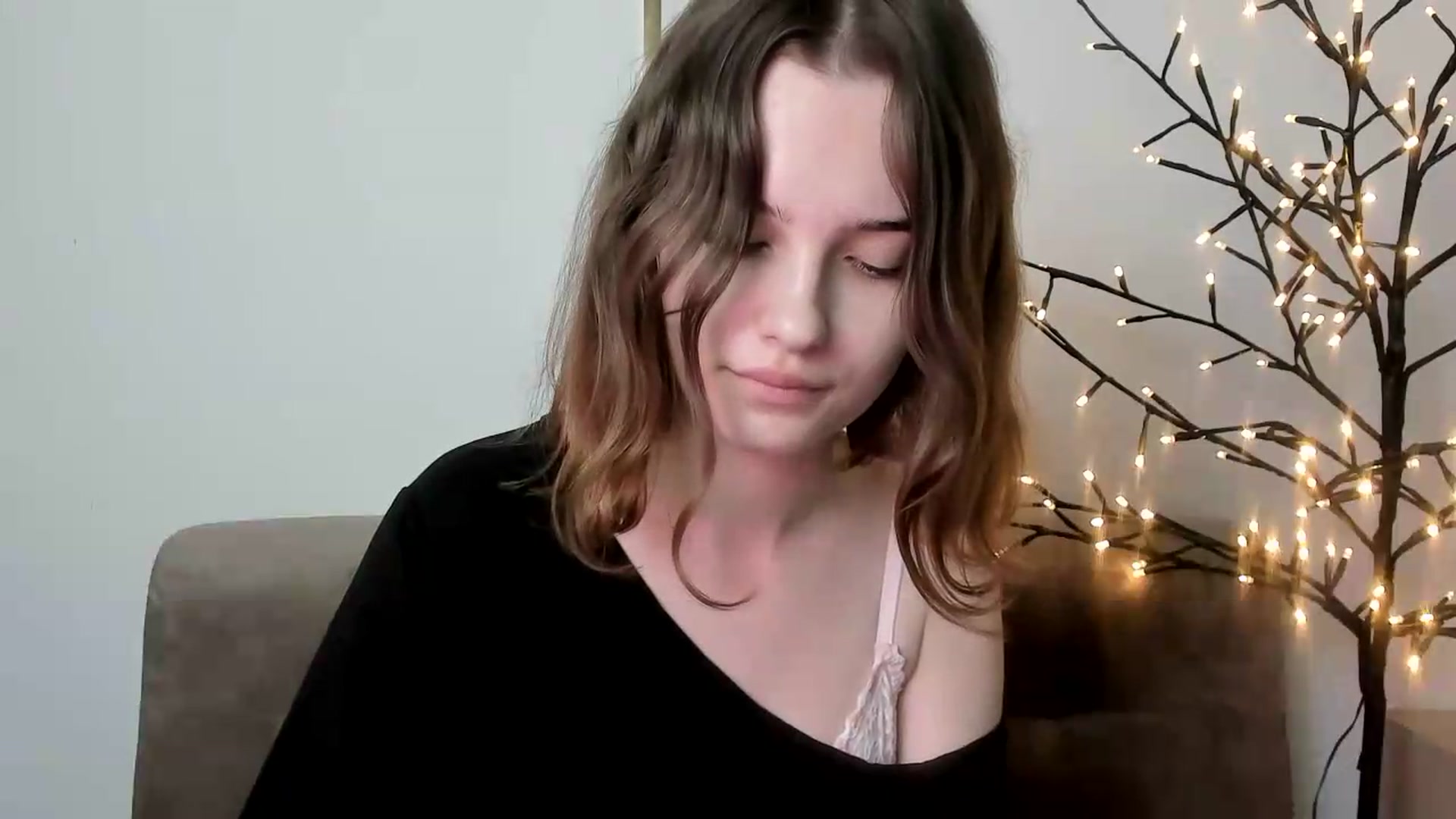Gallery image thumbnail from KristiGant's myfreecams stream on, 06/05/2026, 13:50 image 7 of 20