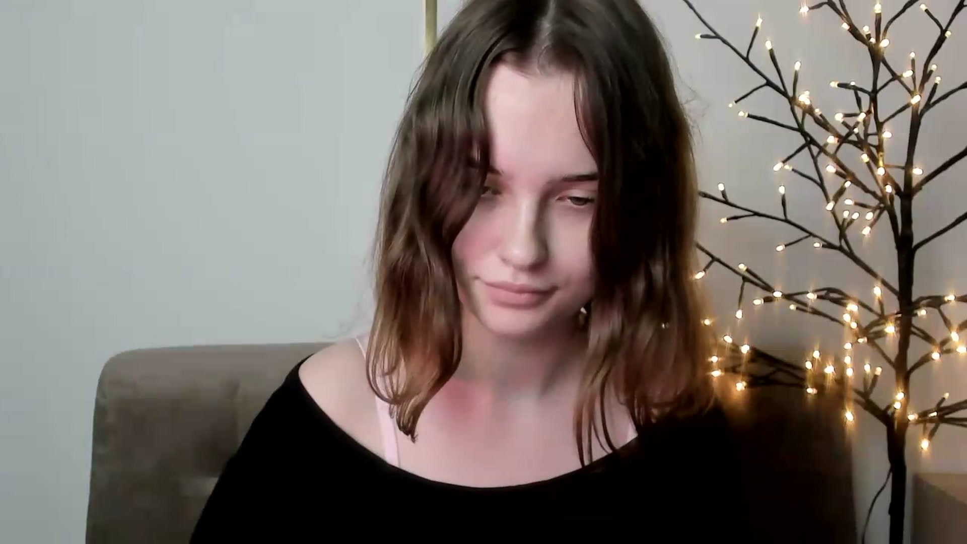 Gallery image thumbnail from KristiGant's myfreecams stream on, 06/05/2026, 14:24 image 18 of 20