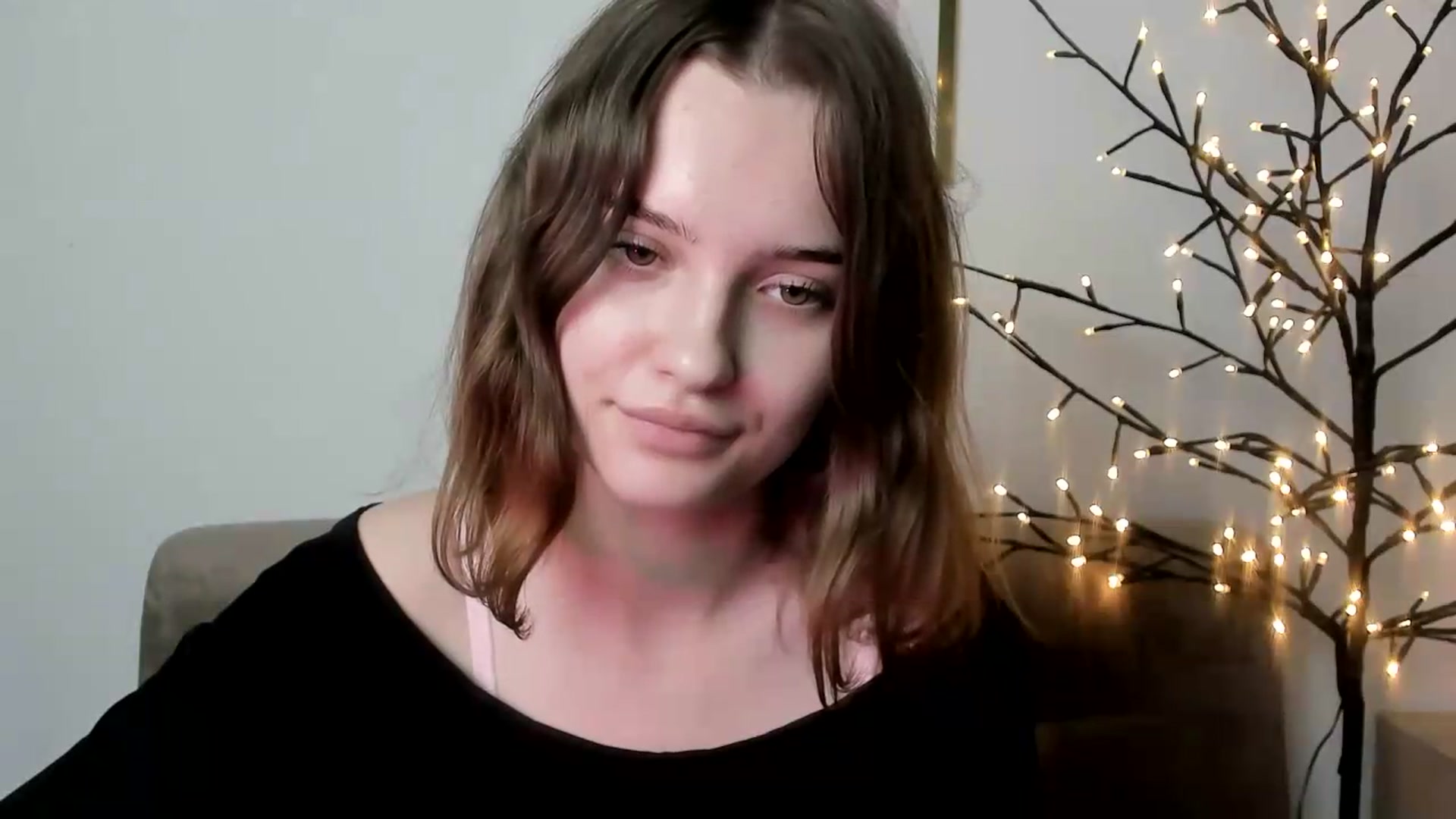 Gallery image thumbnail from KristiGant's myfreecams stream on, 06/05/2026, 14:24 image 17 of 20