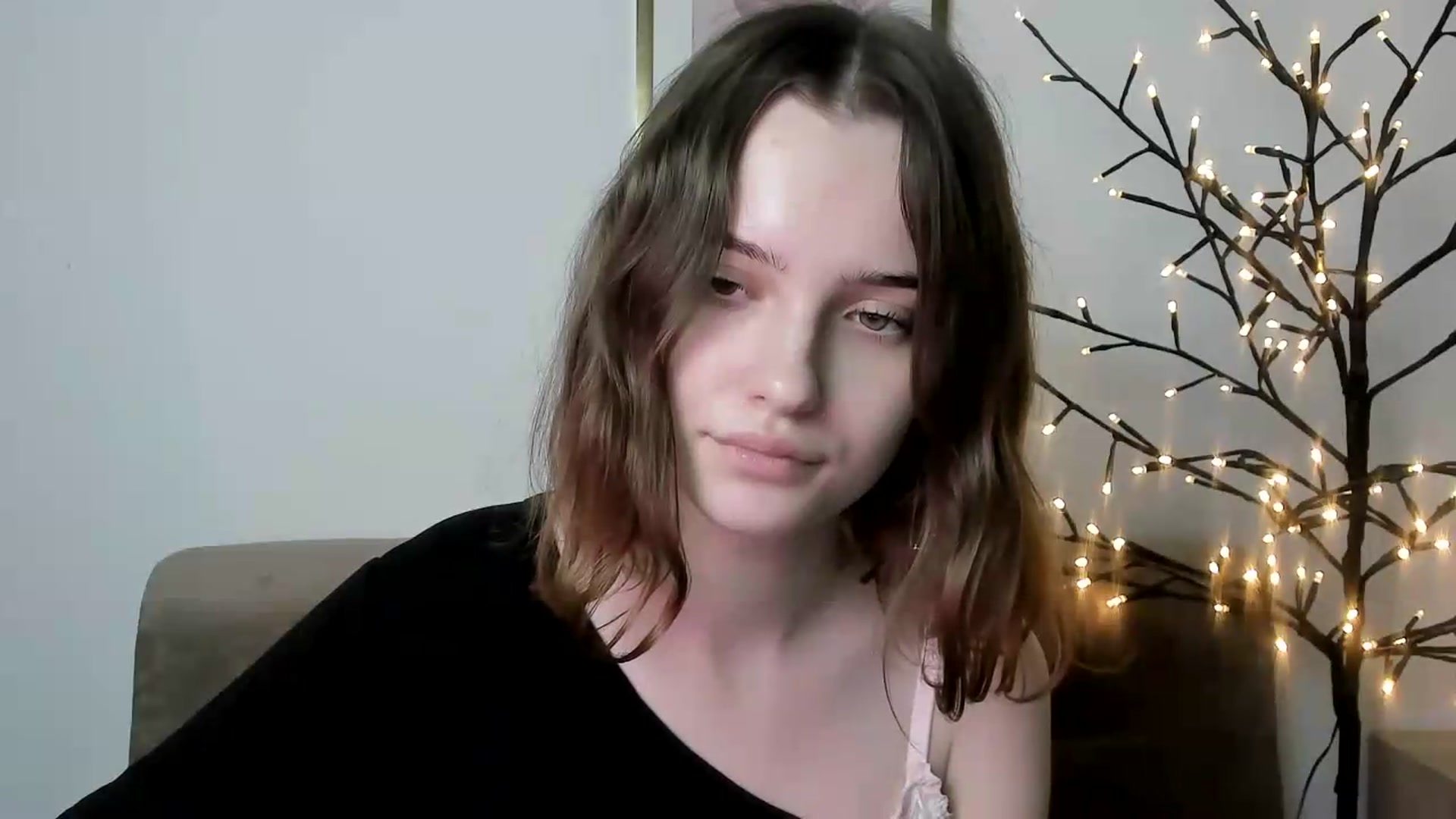Gallery image thumbnail from KristiGant's myfreecams stream on, 06/05/2026, 16:31 image 8 of 20