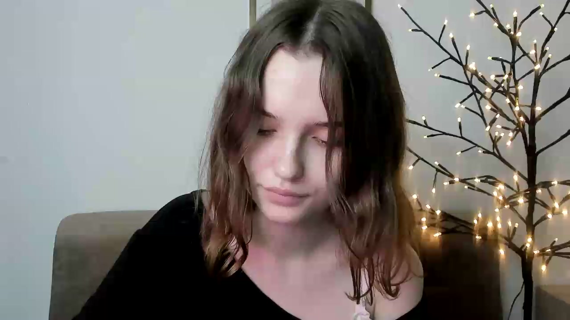 Gallery image thumbnail from KristiGant's myfreecams stream on, 06/05/2026, 16:31 image 3 of 20