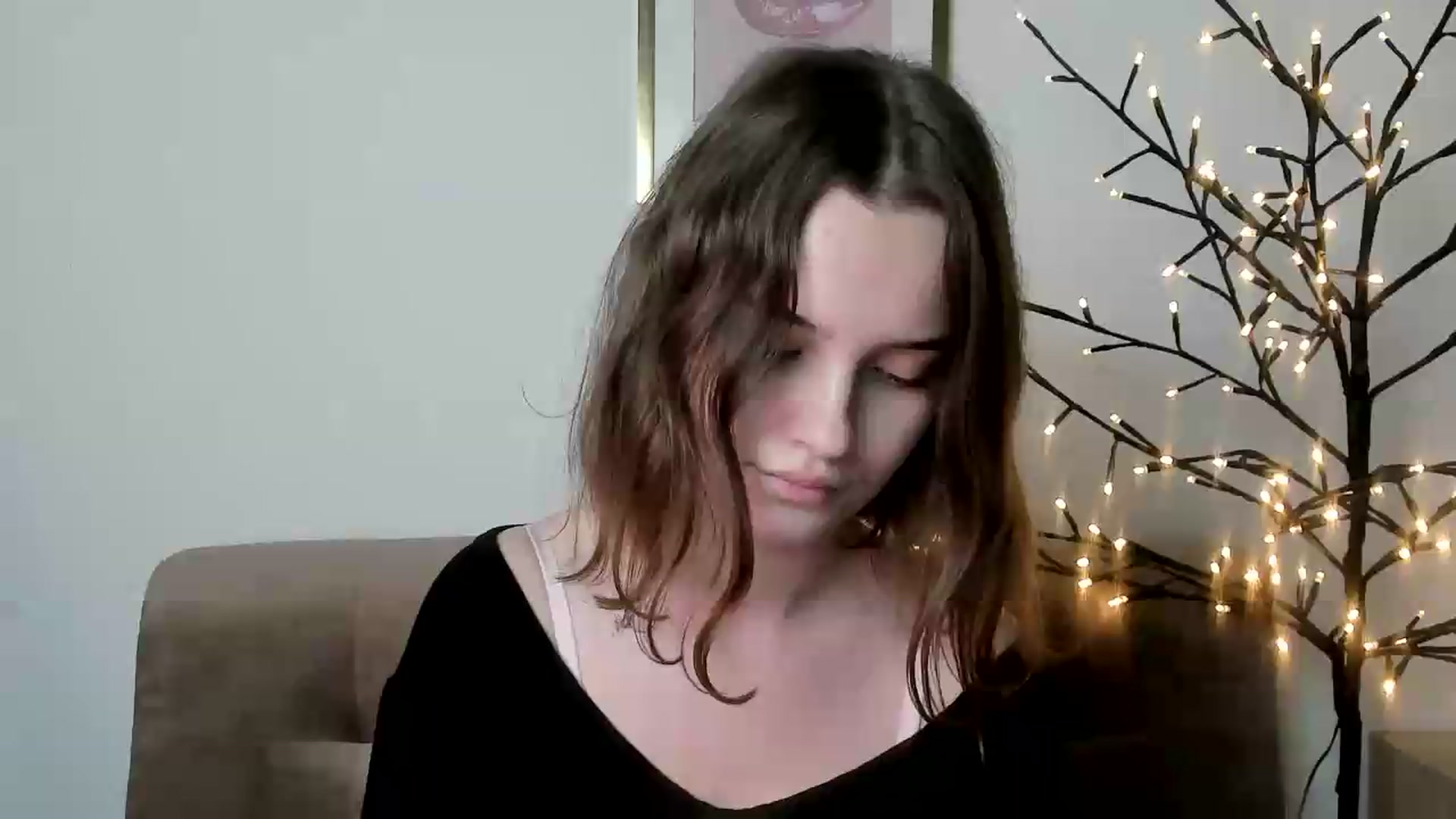 Gallery image thumbnail from KristiGant's myfreecams stream on, 06/05/2026, 16:31 image 1 of 20