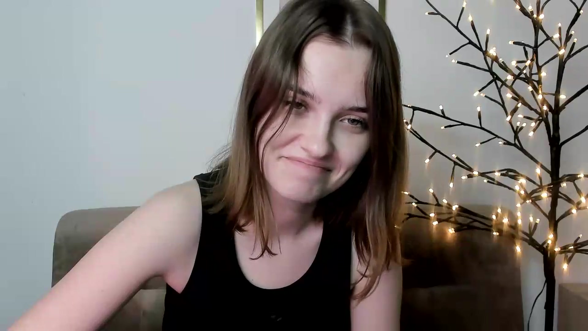 Gallery image thumbnail from KristiGant's myfreecams stream on, 06/07/2026, 14:47 image 4 of 20