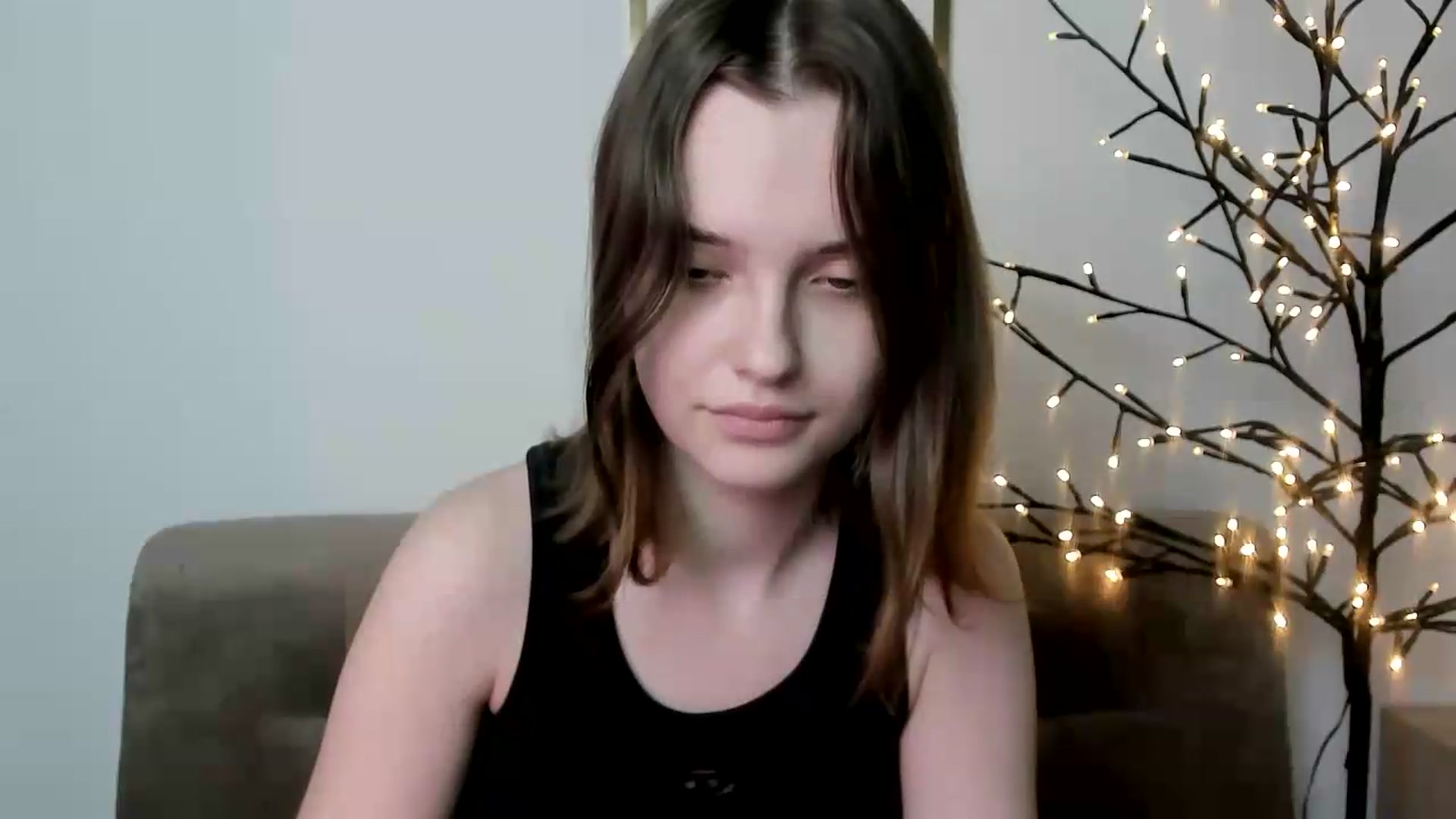 Gallery image thumbnail from KristiGant's myfreecams stream on, 06/07/2026, 14:47 image 14 of 20