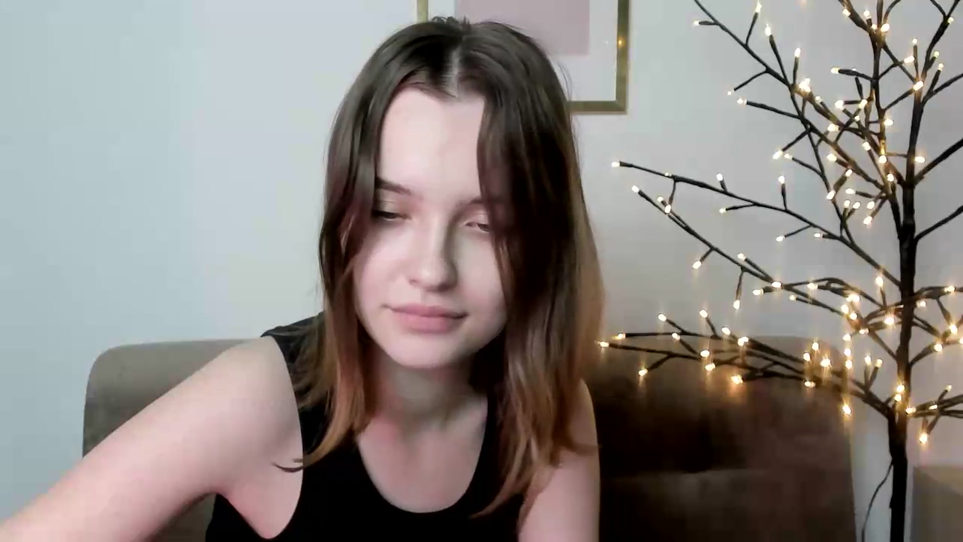 Gallery image thumbnail from KristiGant's myfreecams stream on, 06/07/2026, 14:47 image 19 of 20