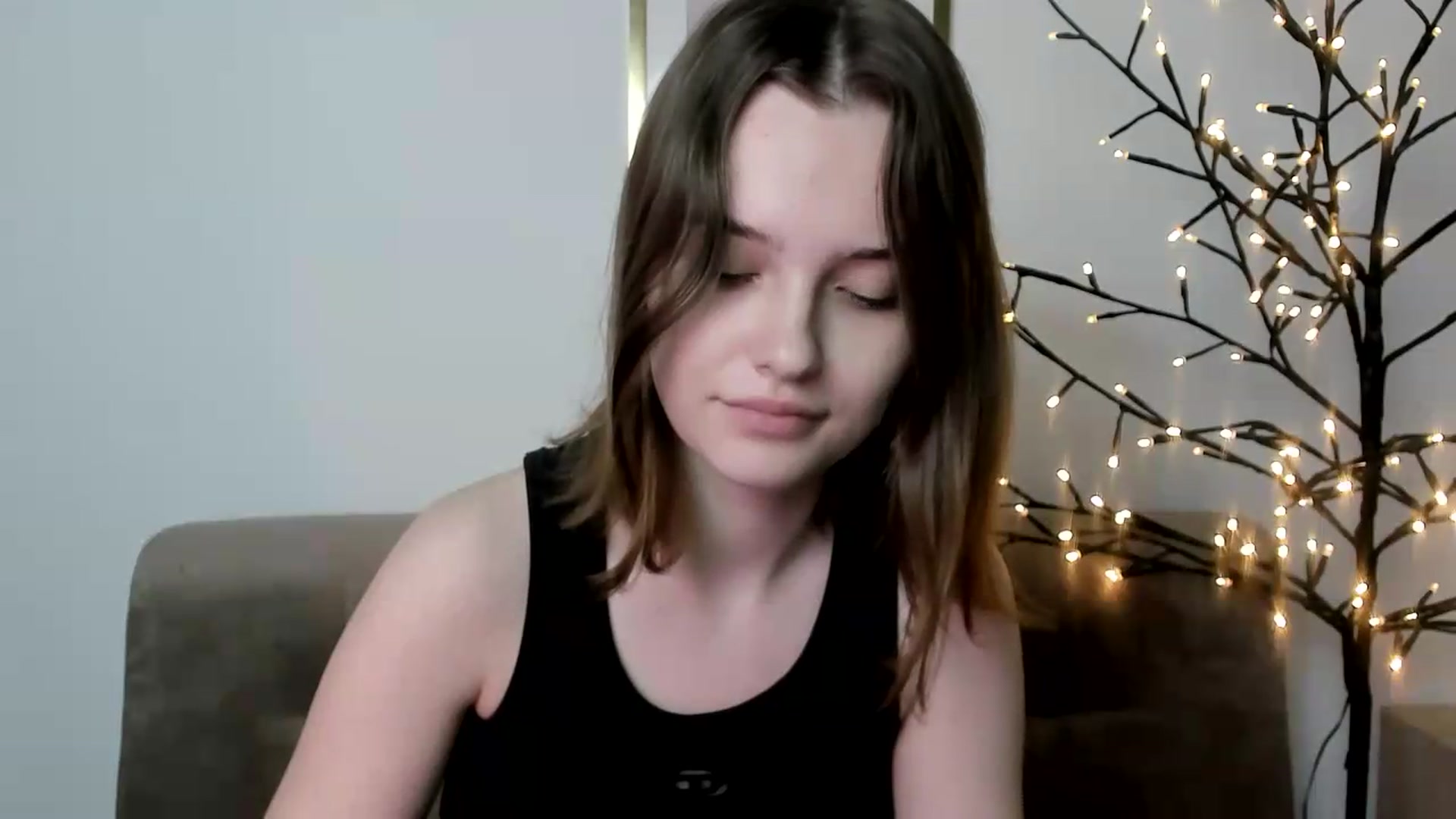 Gallery image thumbnail from KristiGant's myfreecams stream on, 06/07/2026, 14:47 image 13 of 20