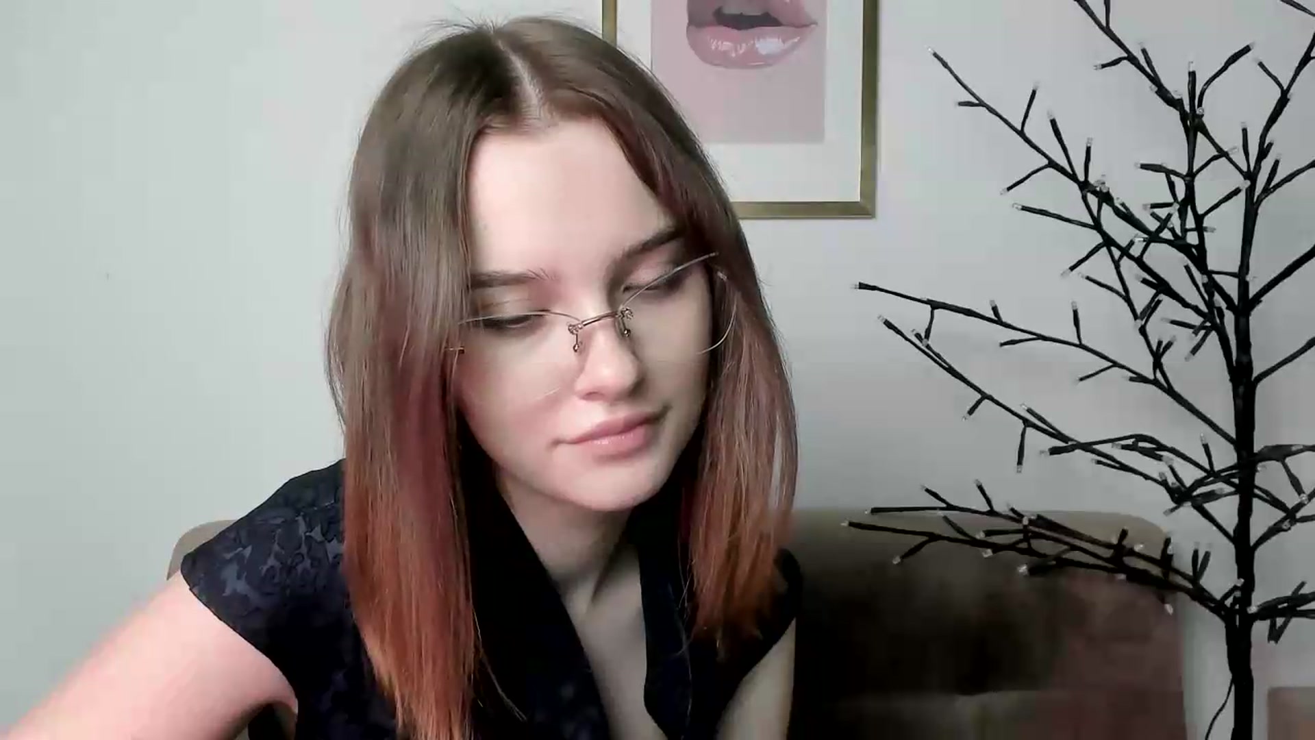 Gallery image thumbnail from KristiGant's myfreecams stream on, 06/08/2026, 13:27 image 5 of 20