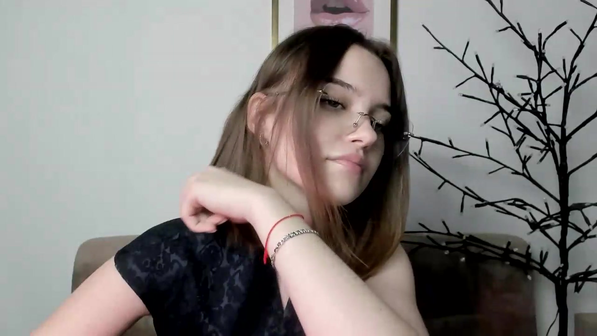 Gallery image thumbnail from KristiGant's myfreecams stream on, 06/08/2026, 13:27 image 16 of 20