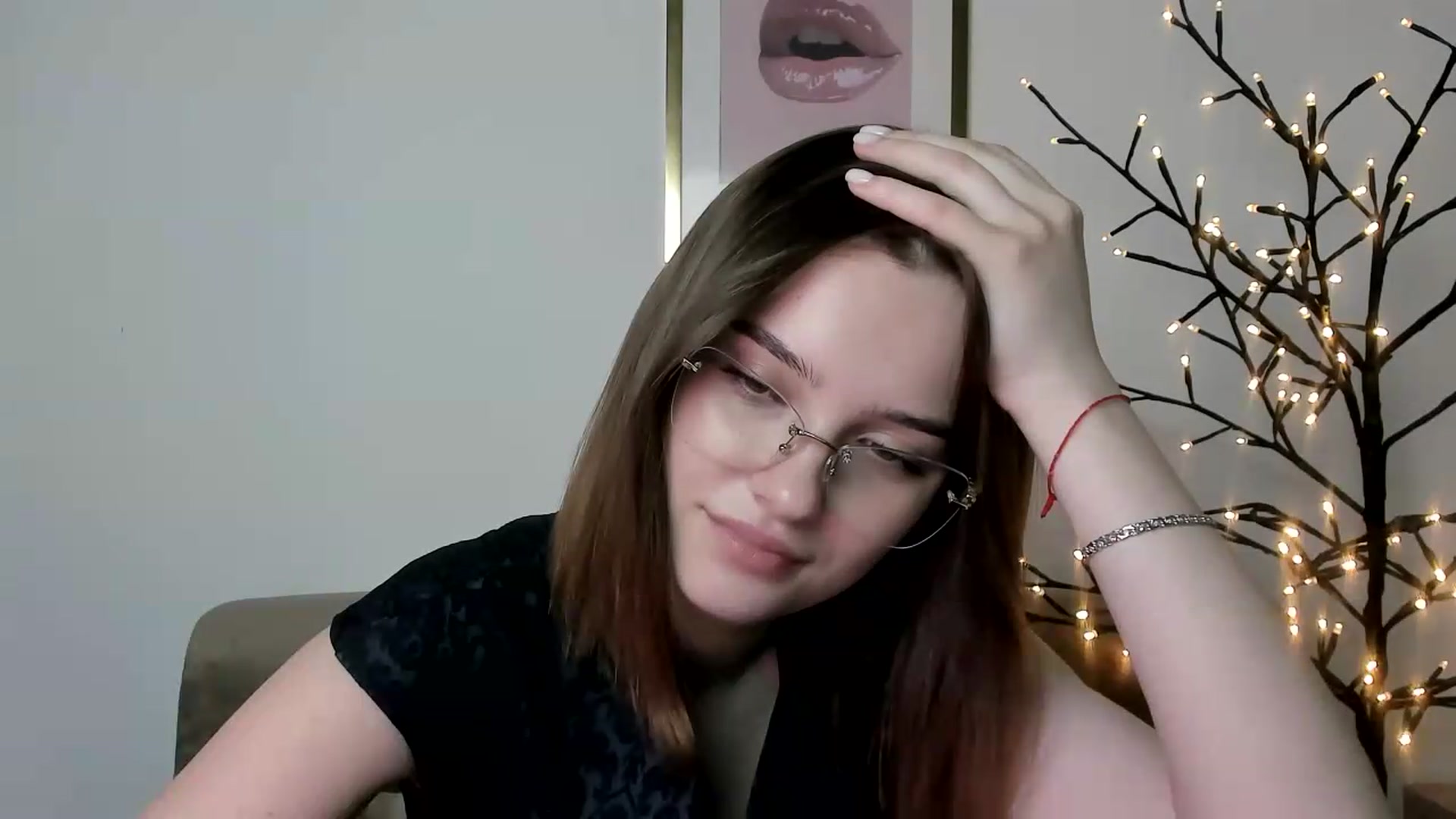 Gallery image thumbnail from KristiGant's myfreecams stream on, 06/08/2026, 14:10 image 4 of 20