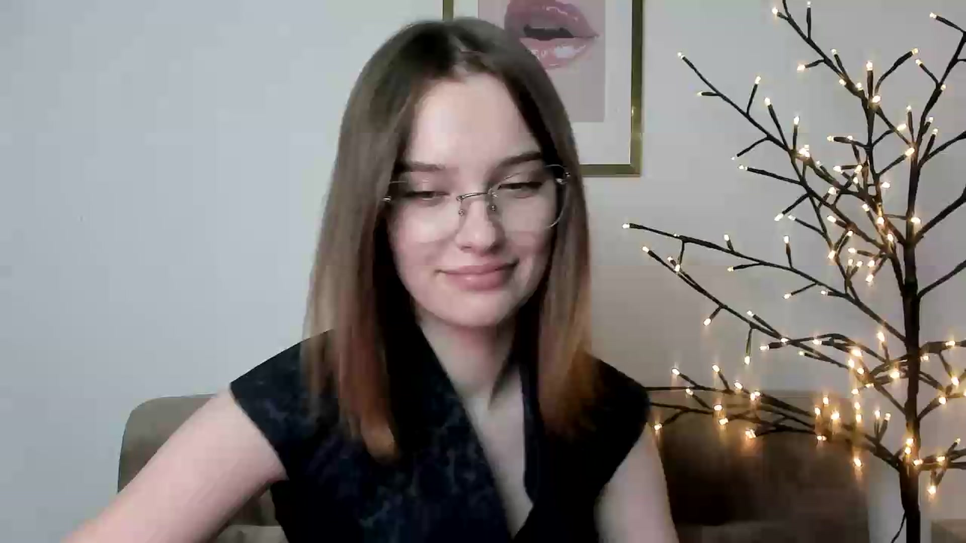 Gallery image thumbnail from KristiGant's myfreecams stream on, 06/08/2026, 14:10 image 7 of 20