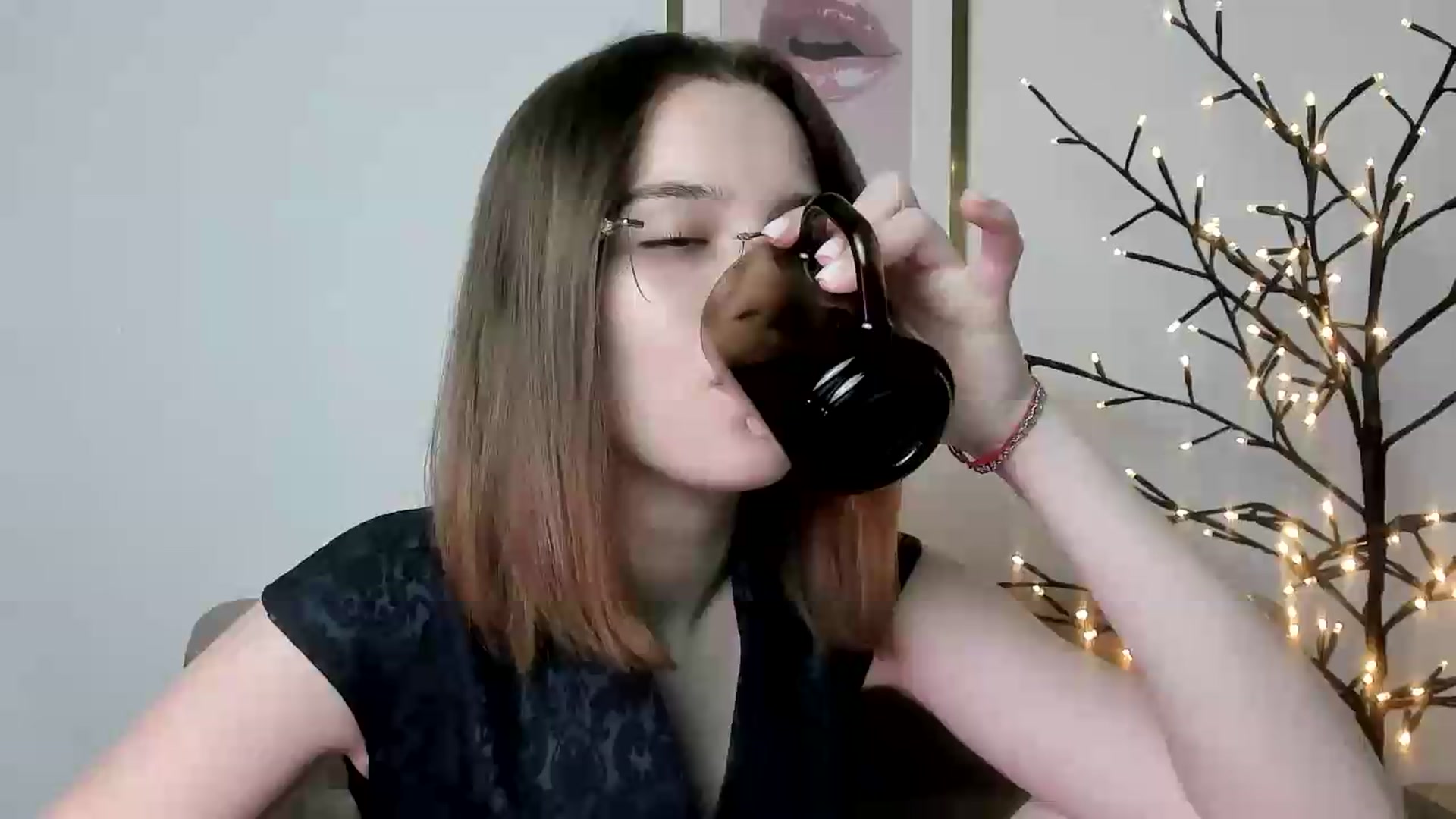 Gallery image thumbnail from KristiGant's myfreecams stream on, 06/08/2026, 14:10 image 1 of 20