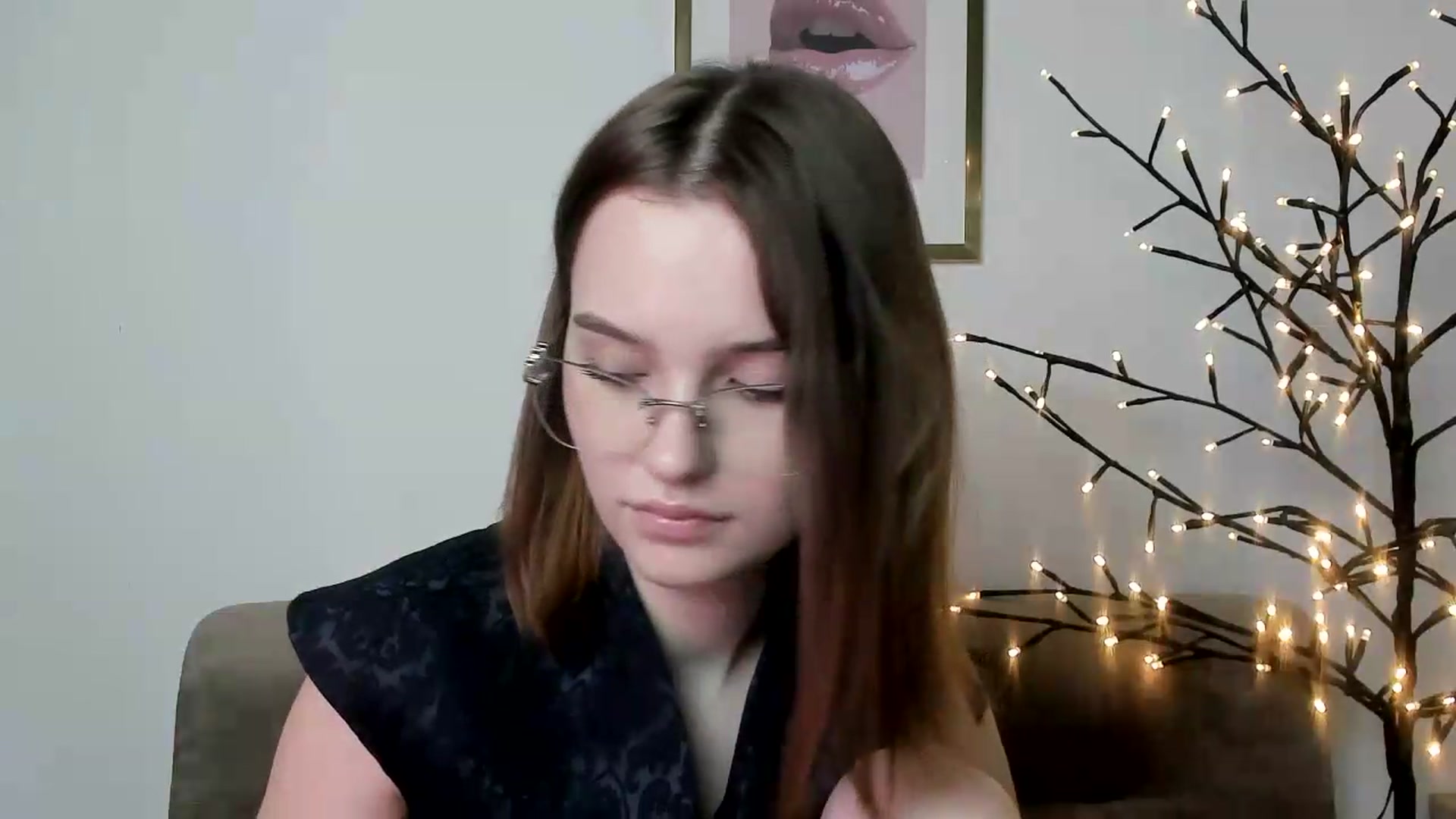 Gallery image thumbnail from KristiGant's myfreecams stream on, 06/08/2026, 16:02 image 3 of 20