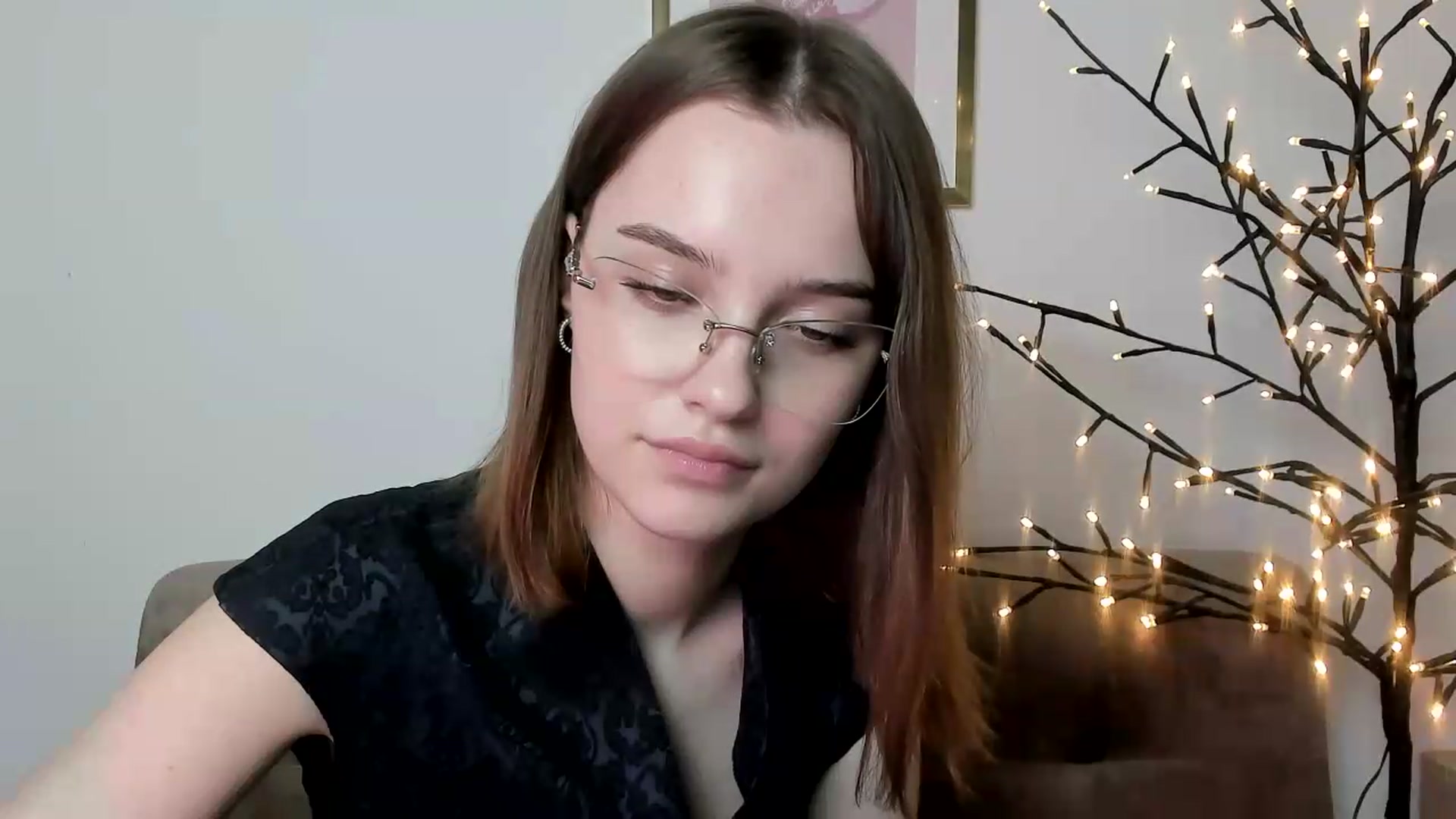 Gallery image thumbnail from KristiGant's myfreecams stream on, 06/08/2026, 16:02 image 6 of 20