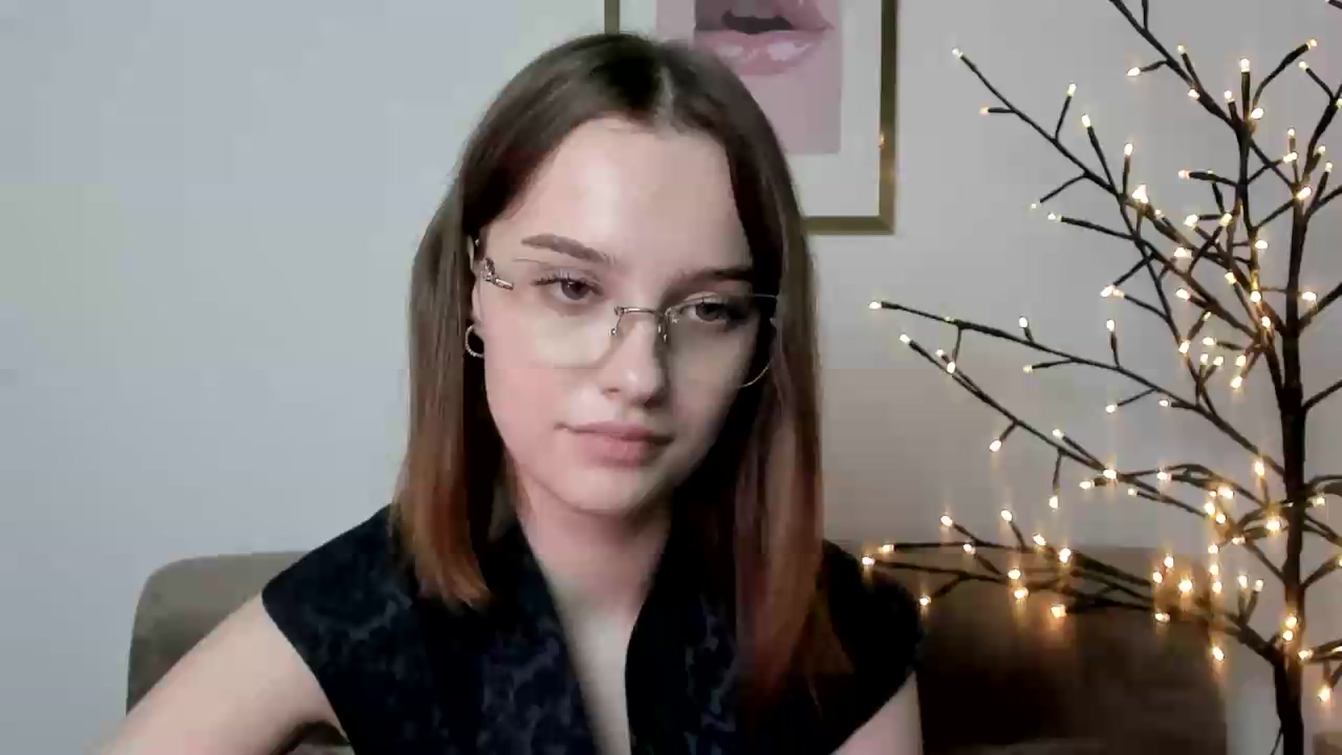 Gallery image thumbnail from KristiGant's myfreecams stream on, 06/08/2026, 16:02 image 17 of 20