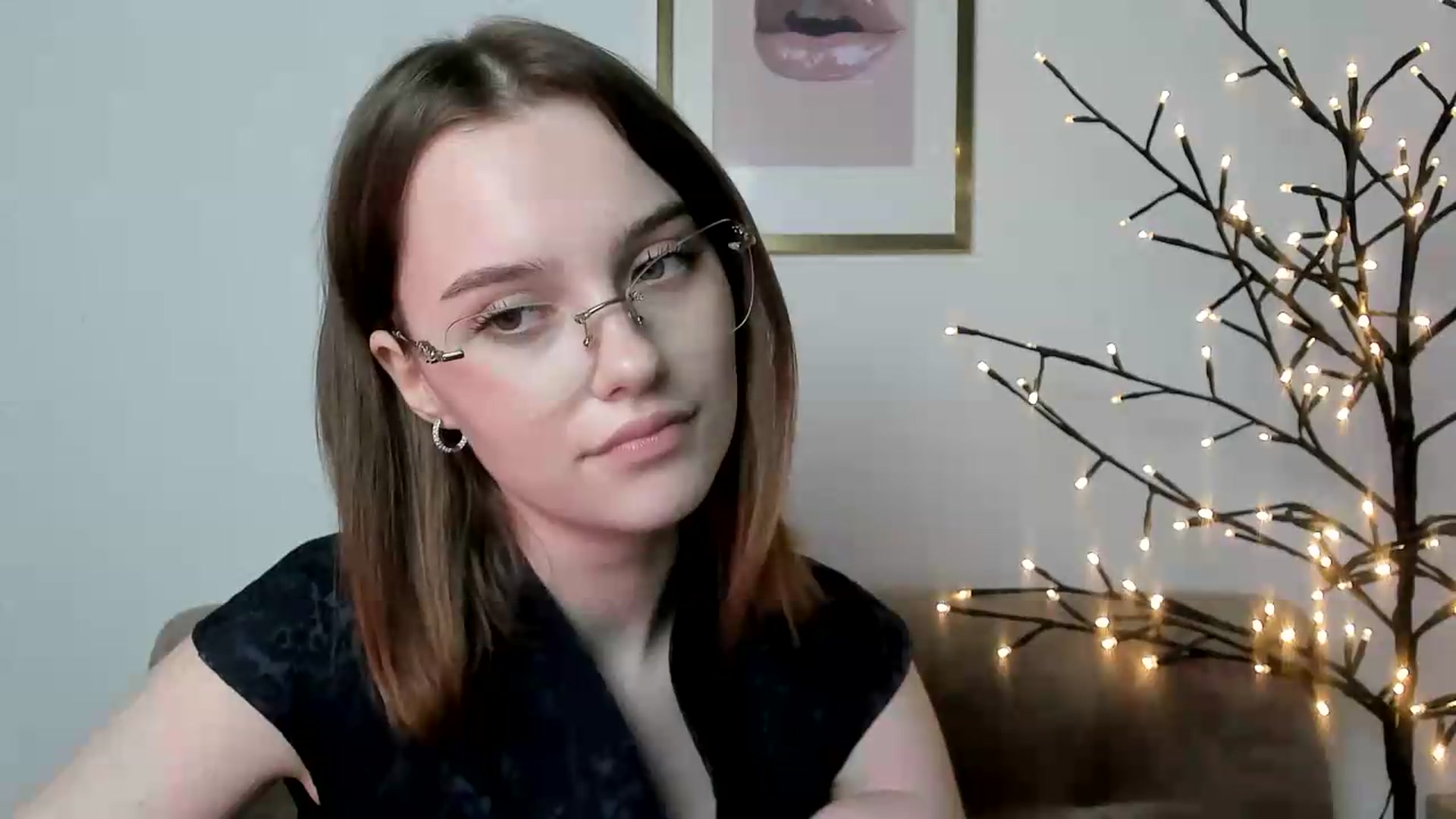 Gallery image thumbnail from KristiGant's myfreecams stream on, 06/08/2026, 16:02 image 14 of 20