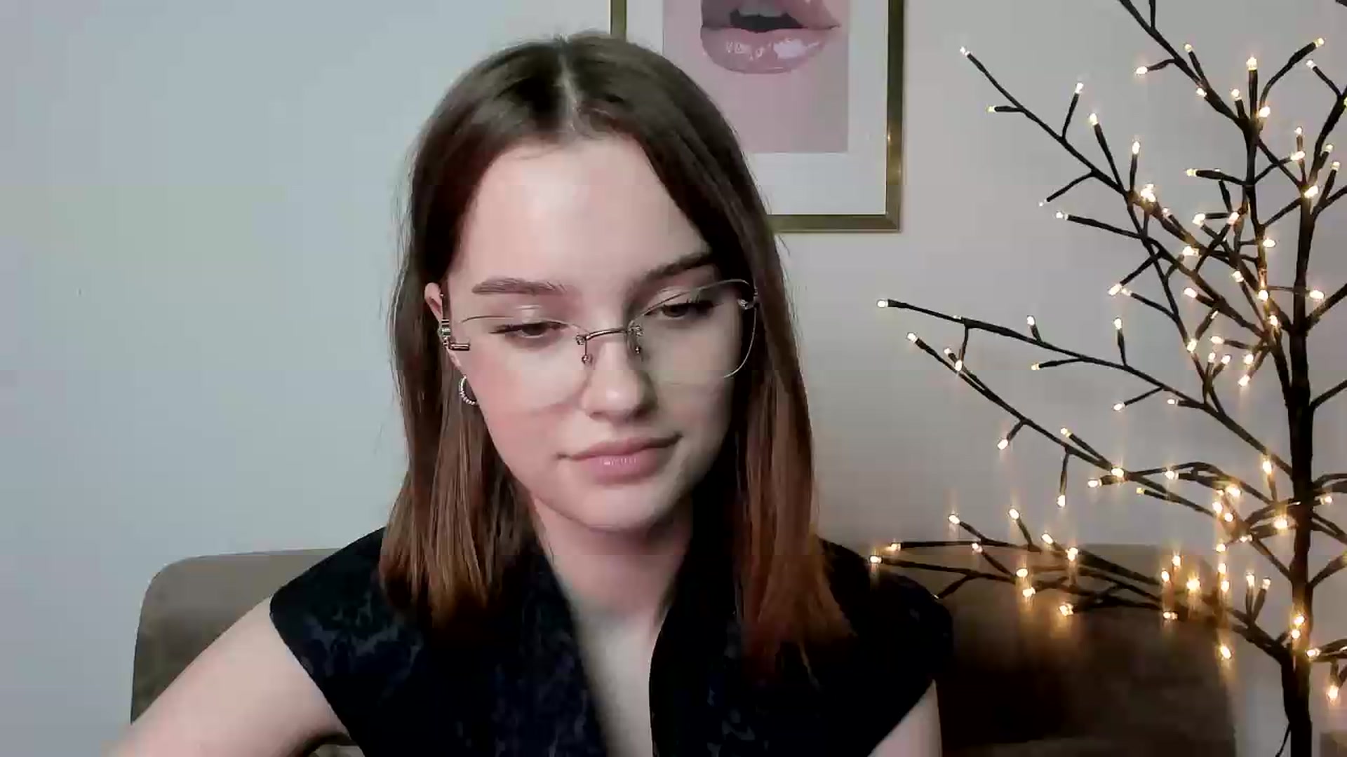 Gallery image thumbnail from KristiGant's myfreecams stream on, 06/08/2026, 16:02 image 16 of 20