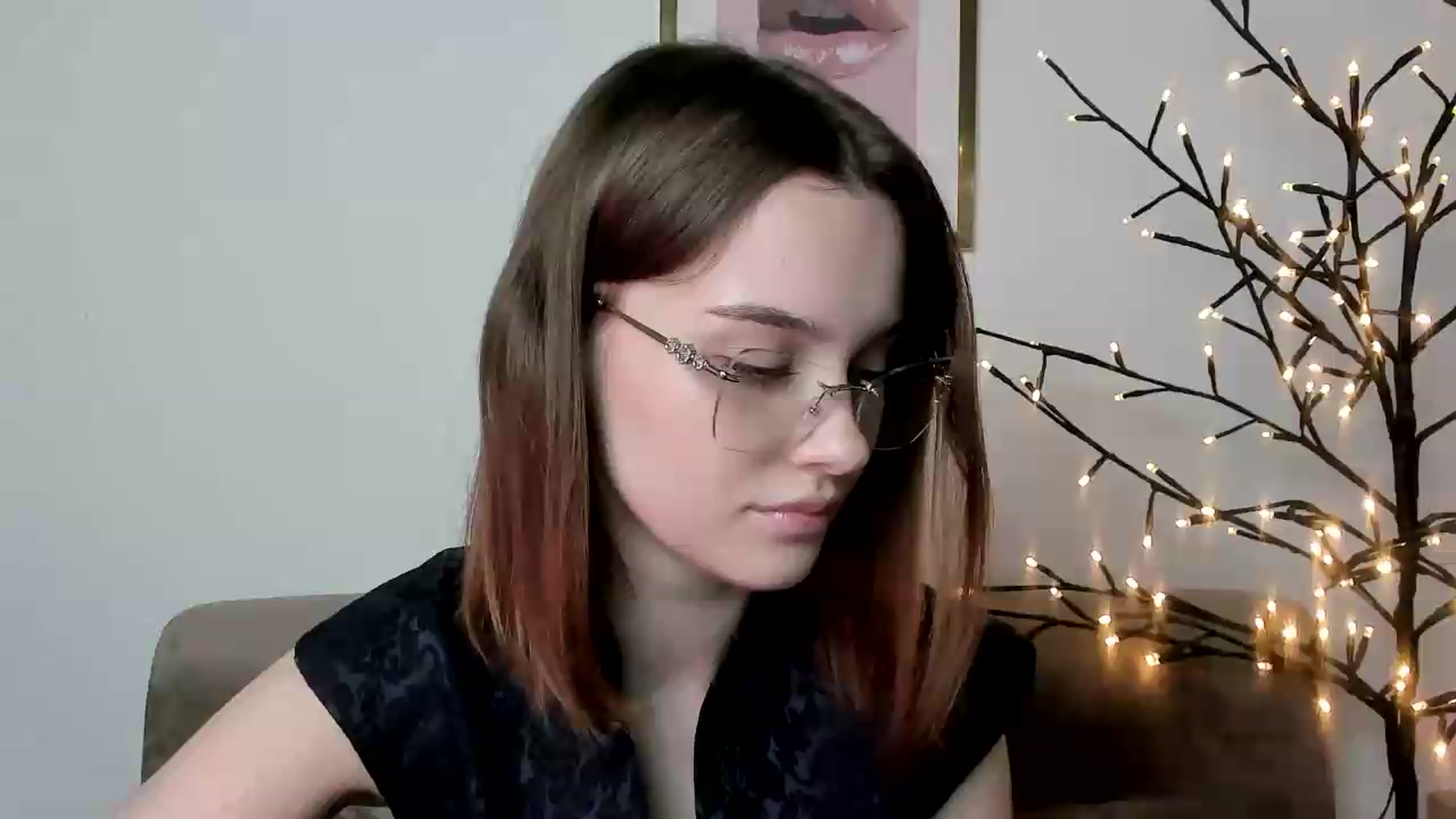 Gallery image thumbnail from KristiGant's myfreecams stream on, 06/08/2026, 16:02 image 19 of 20